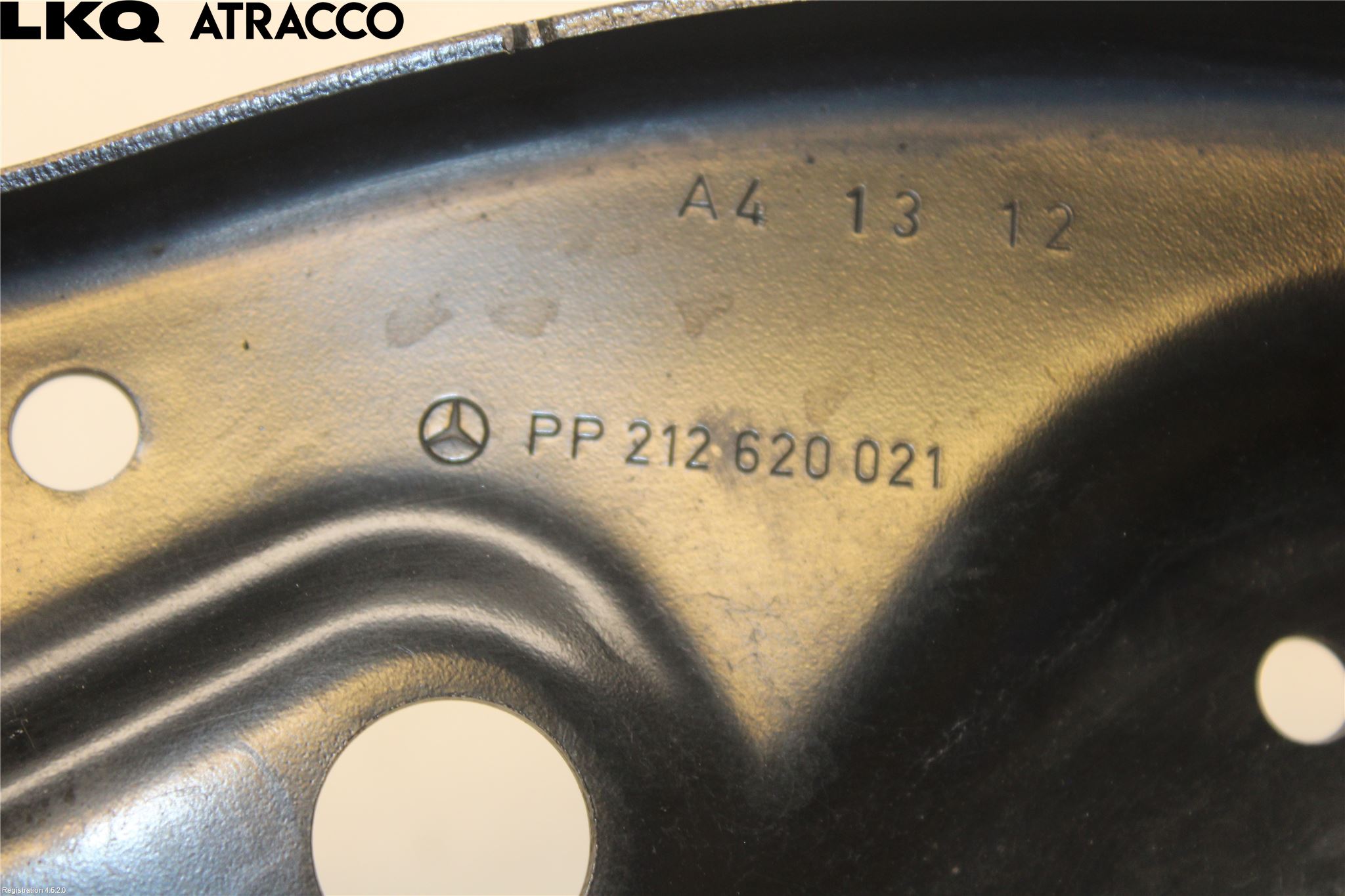 Mercedes-Benz MB E-KLASS (W212) 09-16 Strålkast Fästsarg