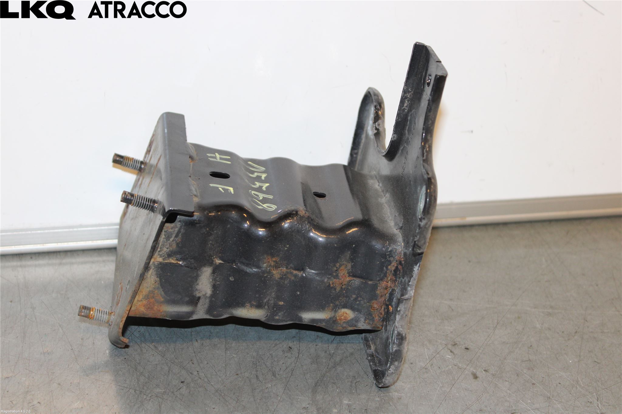 Nissan QASHQAI 14-17 Stötfångarbärjärn Fram