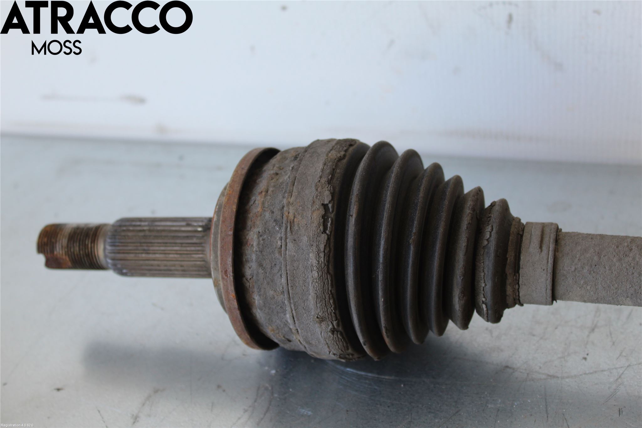 Toyota AURIS 10-12 Drivaxel Fram Vänster