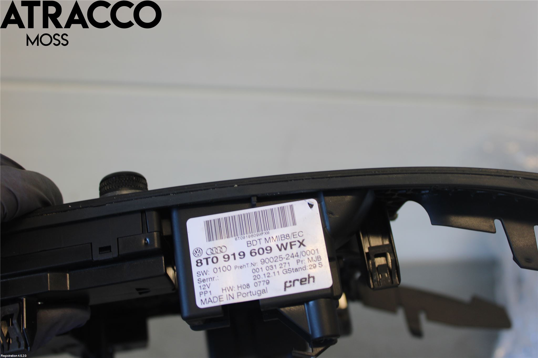 Audi Q5 09-16 Instrumentkonsoll Golv