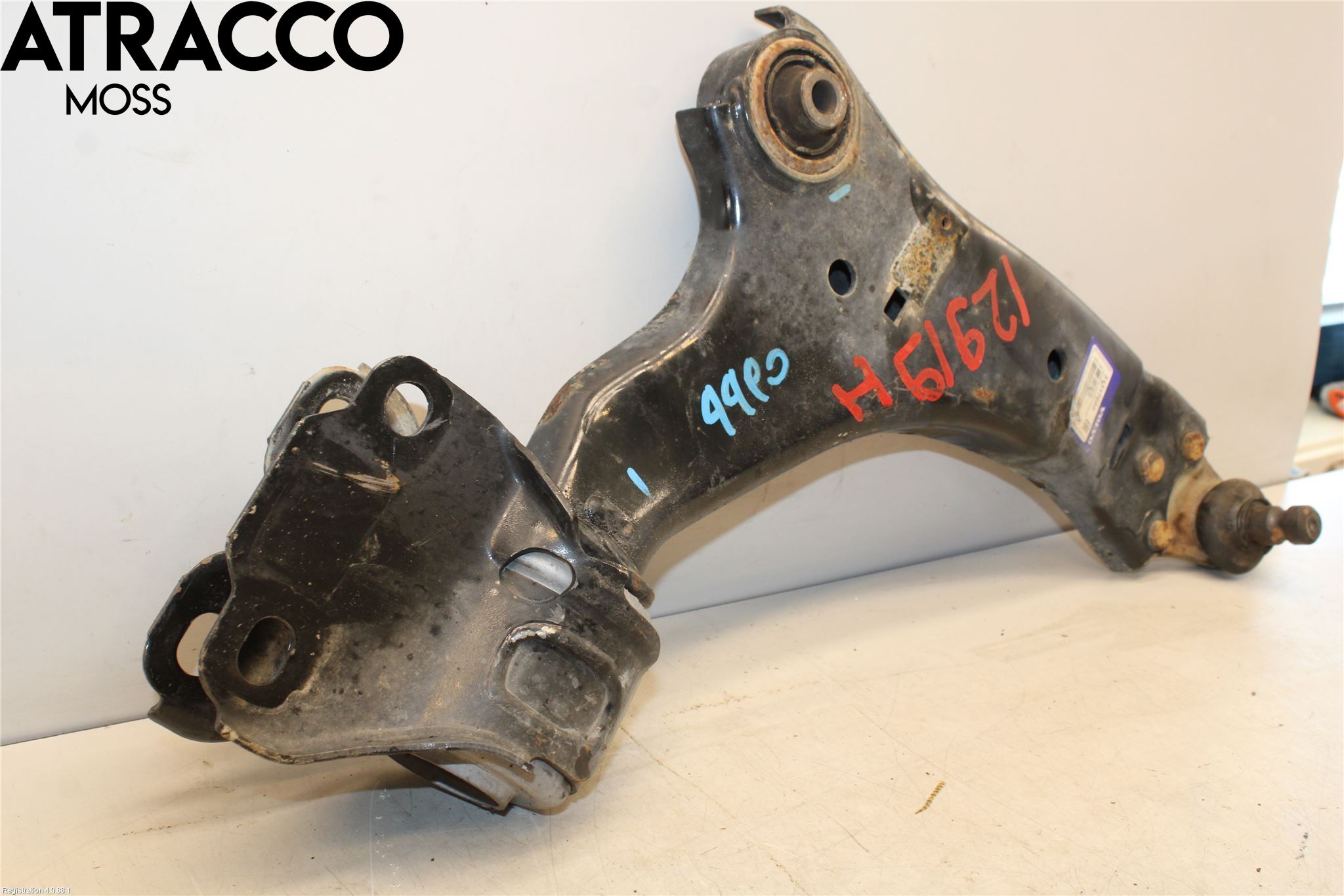 Volvo XC60 09-13 Bärarm Fram Undre Hö