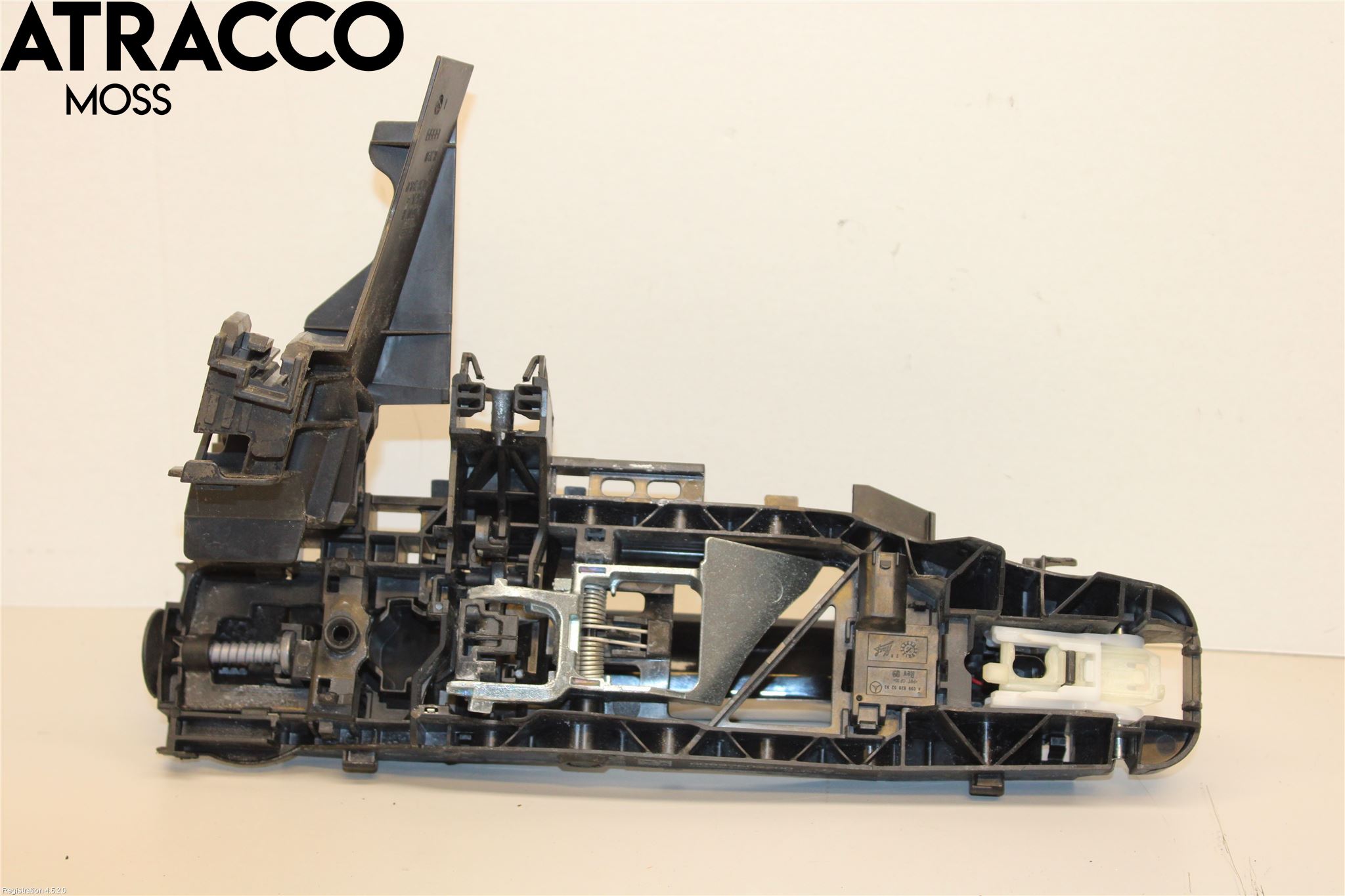 Mercedes-Benz MB E-KLASS (W213) 16-23 Dörrhandtag Yttre Hö