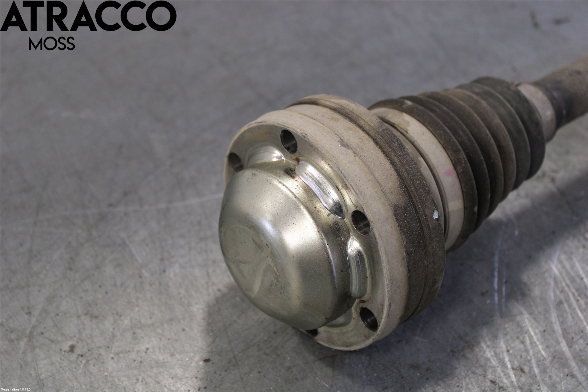 Volkswagen VW GOLF VI 09-13 Drivaxel Fram Vänster