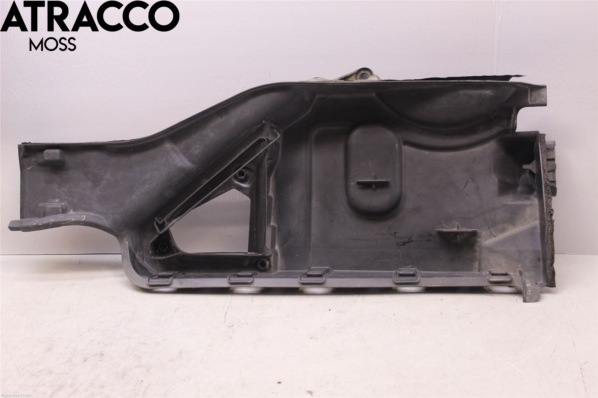 BMW 5 E60/61 Sed/Tou 02-10 Deflektor Plåt-Plast Kylning