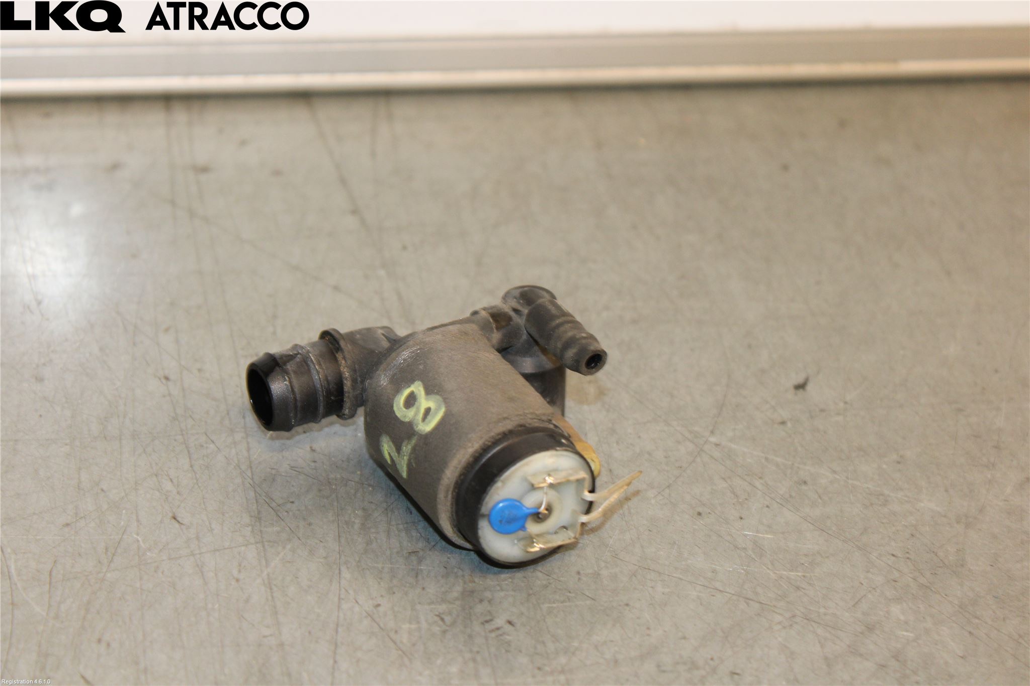 Ford TRANSIT/TOURNEO COURIER 13-23 Spolarpump Vindruta