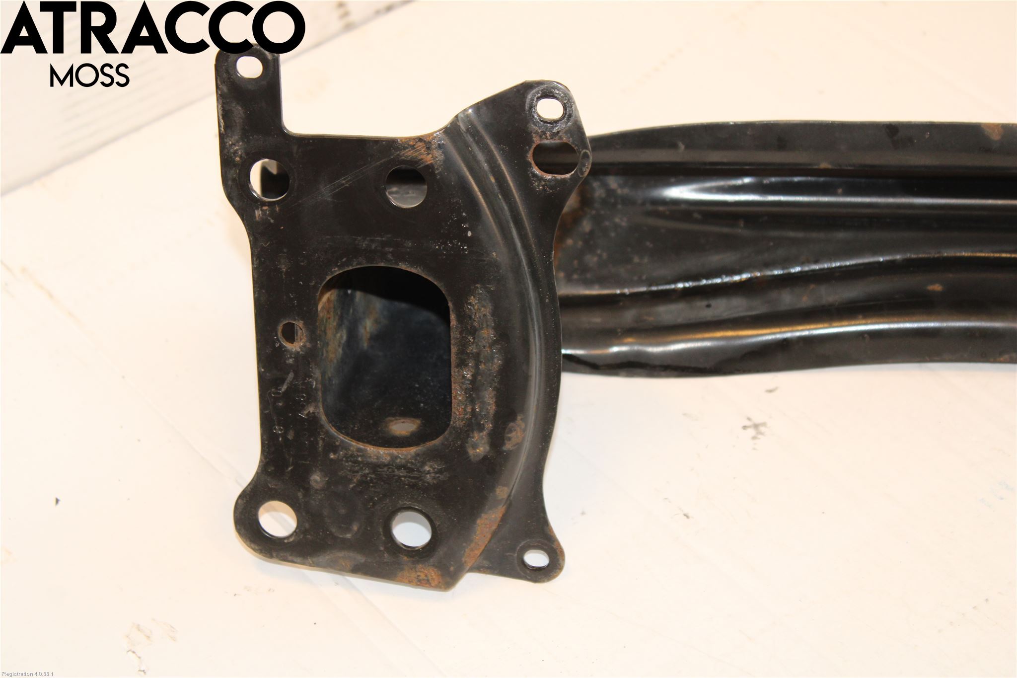 Volkswagen VW GOLF V 04-09 Stötfångarbalk Fram