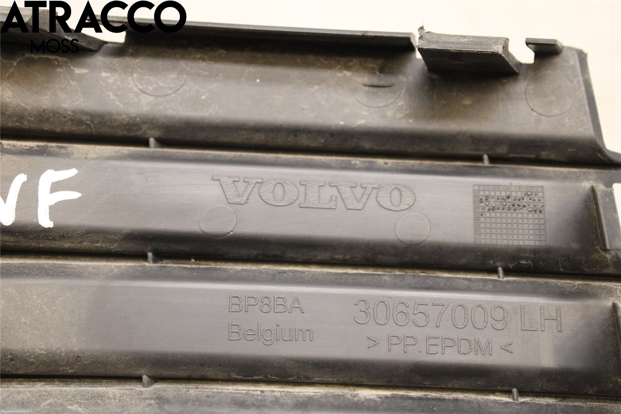 Volvo V50 04-07 Grilldel Vänster