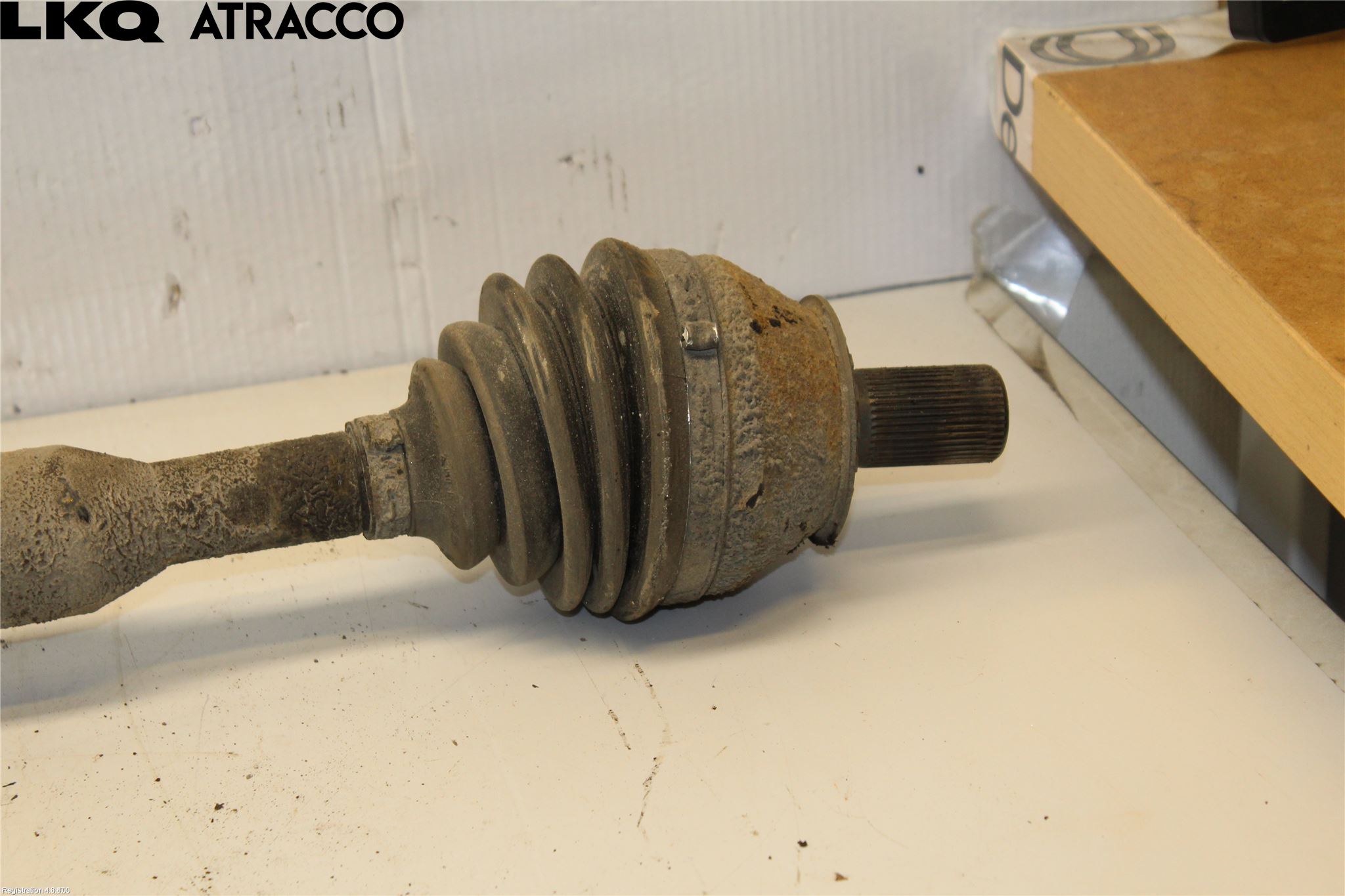 Volvo XC60 09-13 Drivaxel Fram Höger