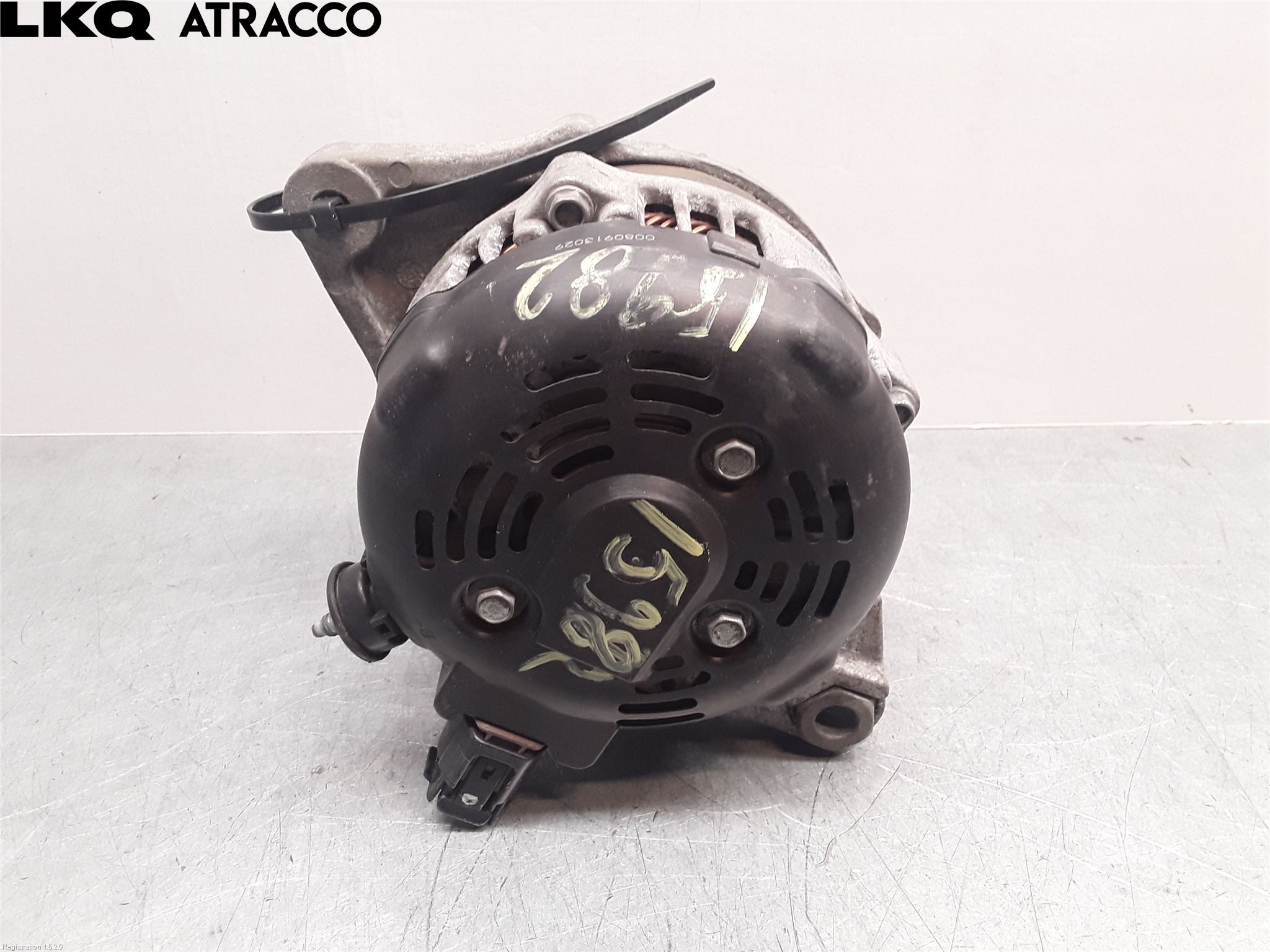 Toyota AVENSIS 09-15 Generator
