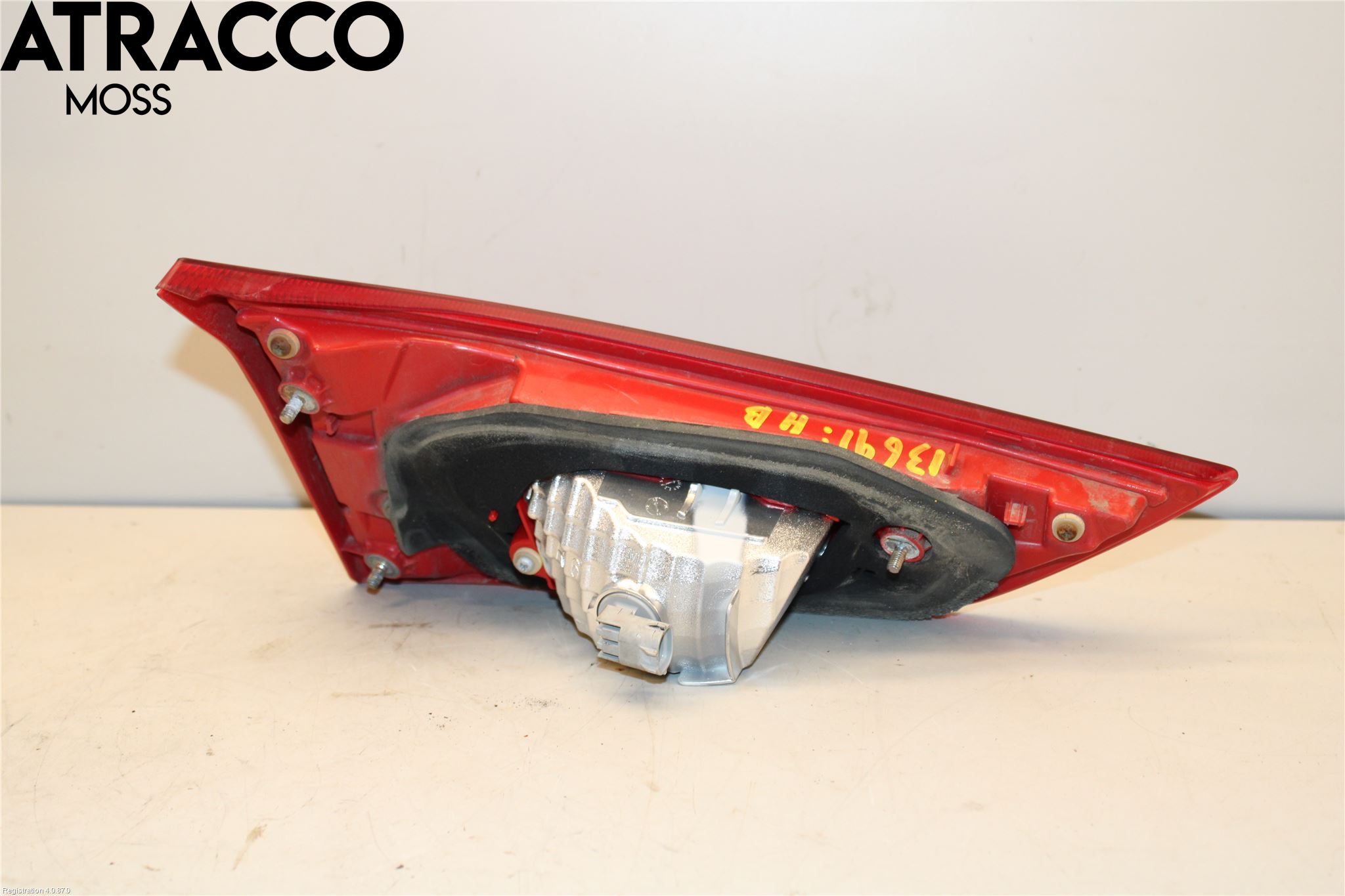 Toyota AURIS 13-19 Bakljus Lucka Hö