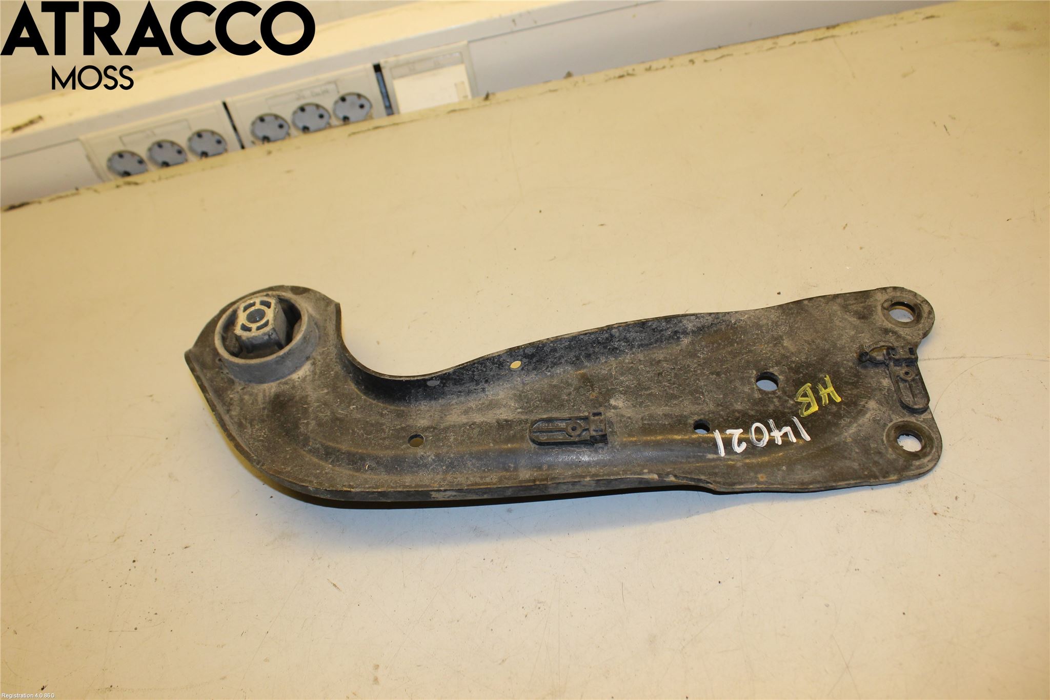 Volkswagen VW PASSAT 15-19 Fjäderben Fram Höger