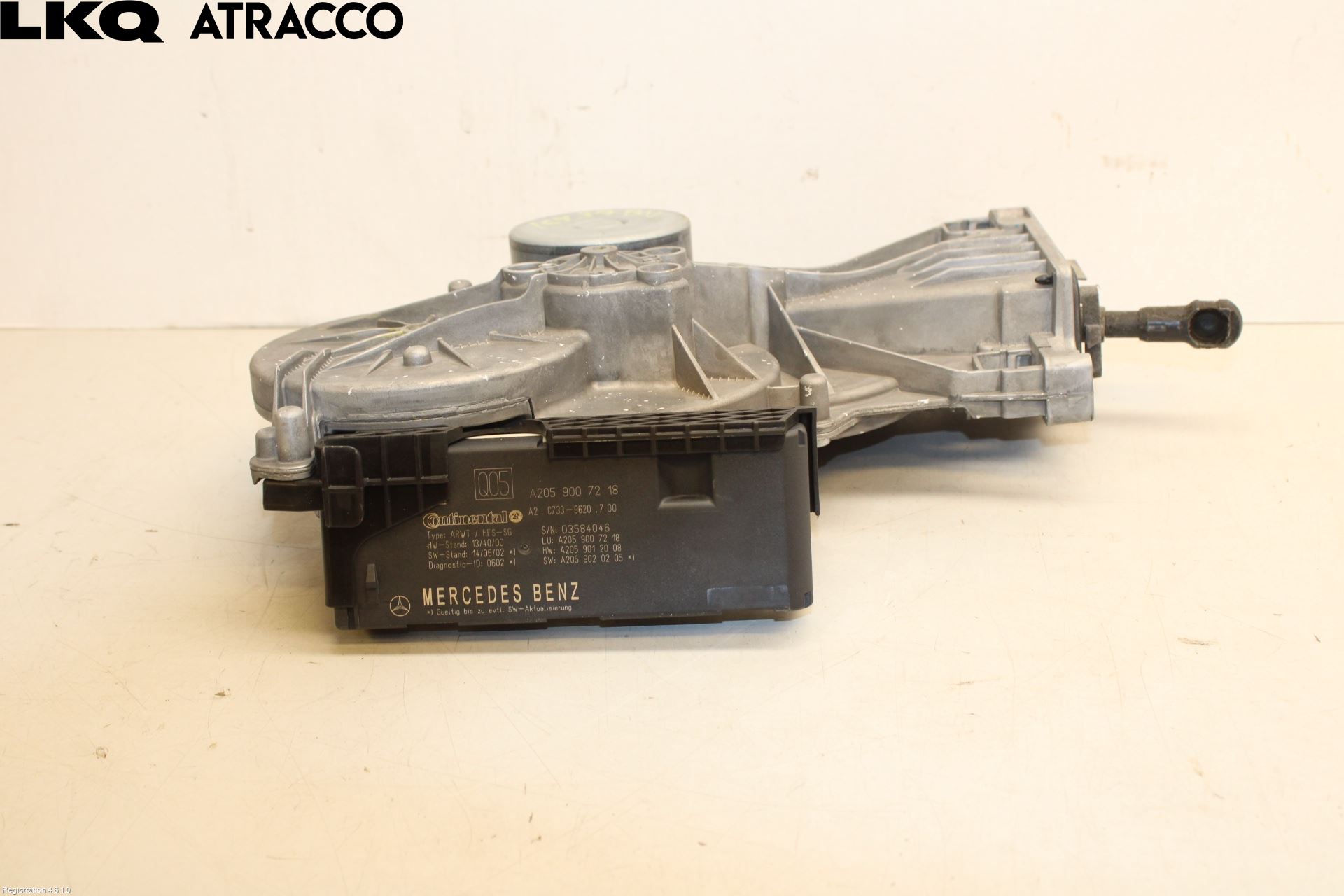 Mercedes-Benz MB C-KLASS (W205) 14-21 Bakluckeöppnare Automatisk
