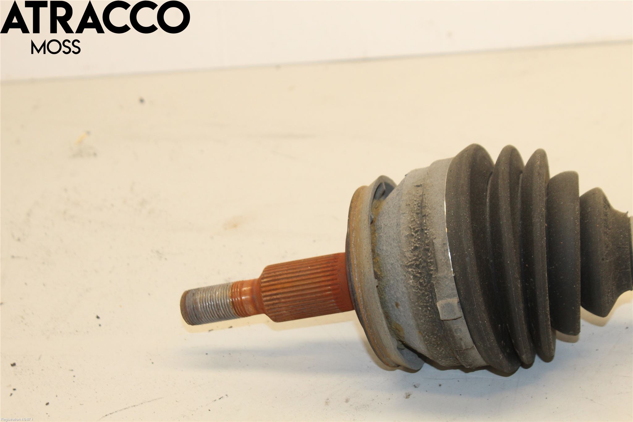 Volkswagen VW TRANSP/CARAVELLE (T5) 04-15 Drivaxel Fram Vänster