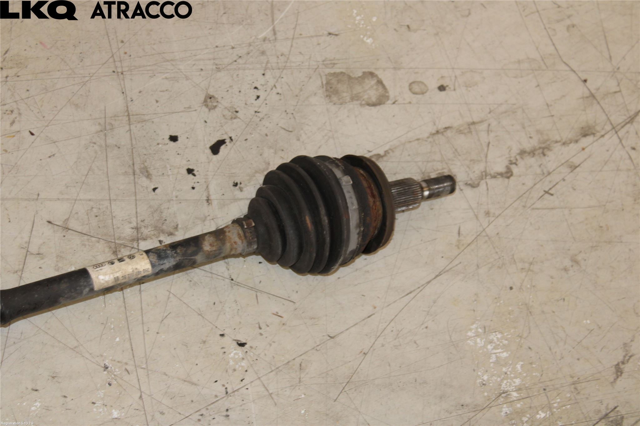 Volkswagen VW TRANSP/CARAVELLE (T5) 04-15 Drivaxel Fram Höger