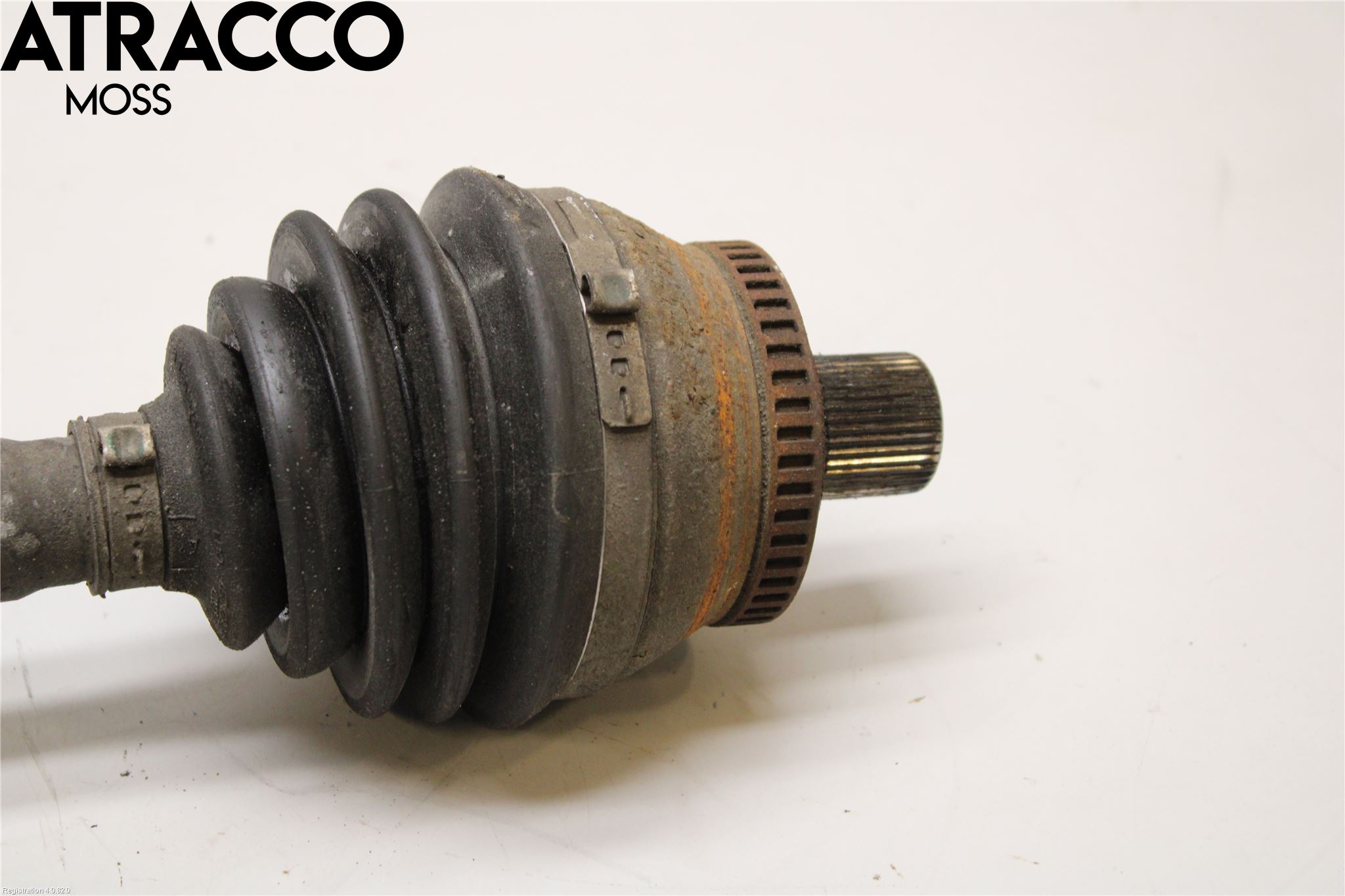 Audi  Drivaxel Fram Höger