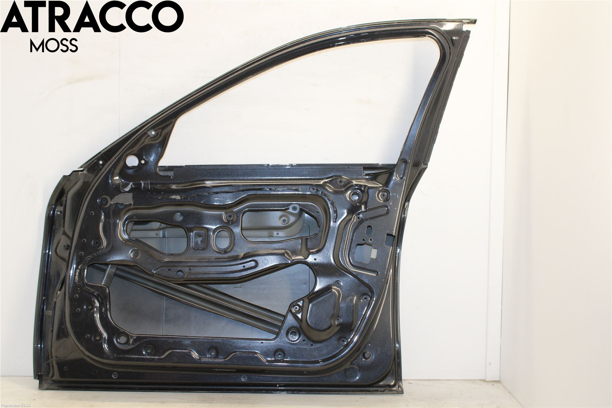 BMW 5 F10/F11/F18 09-17 Dörr Fram Höger
