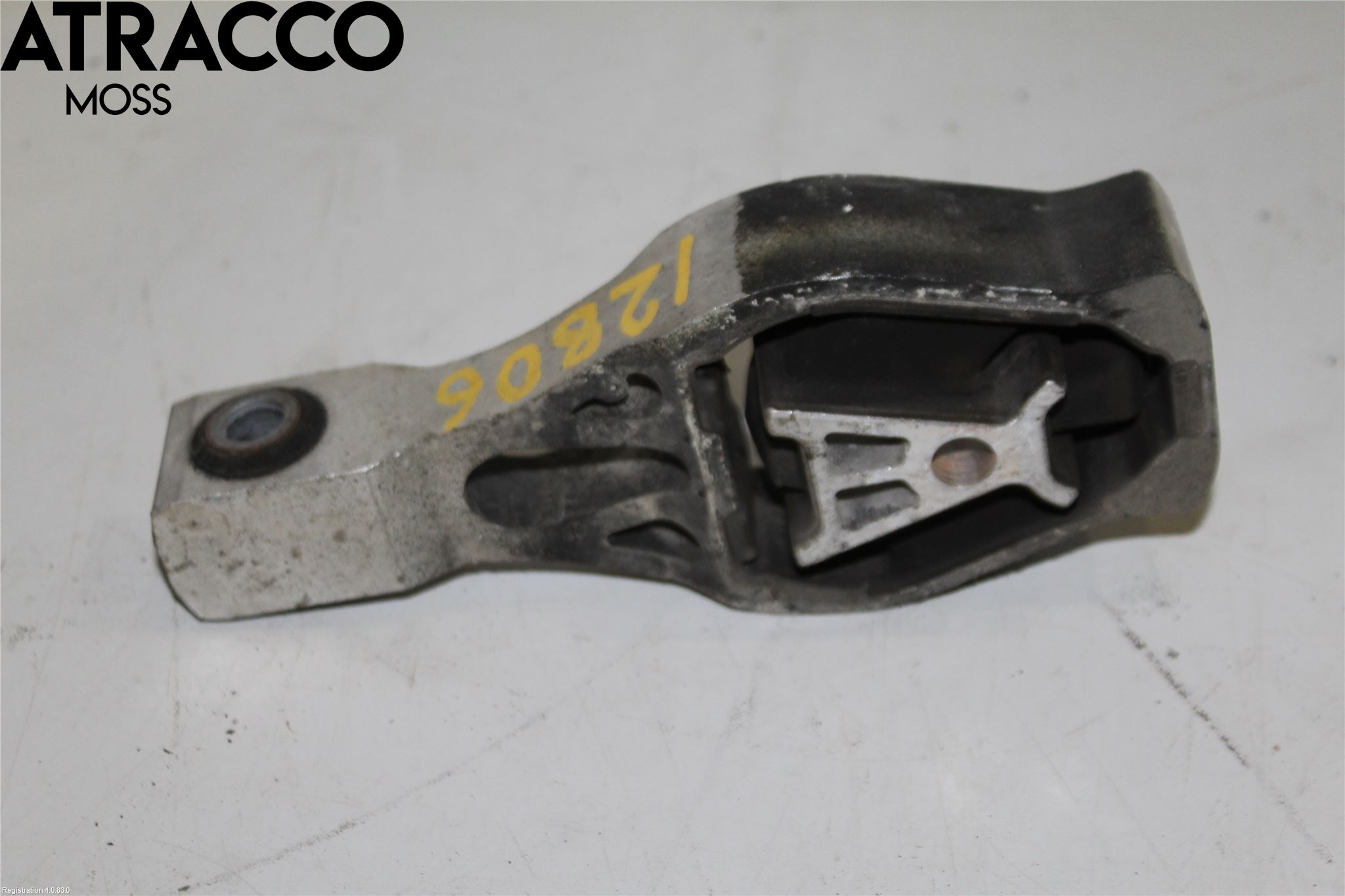 Peugeot 308 14-21 Motorfäste