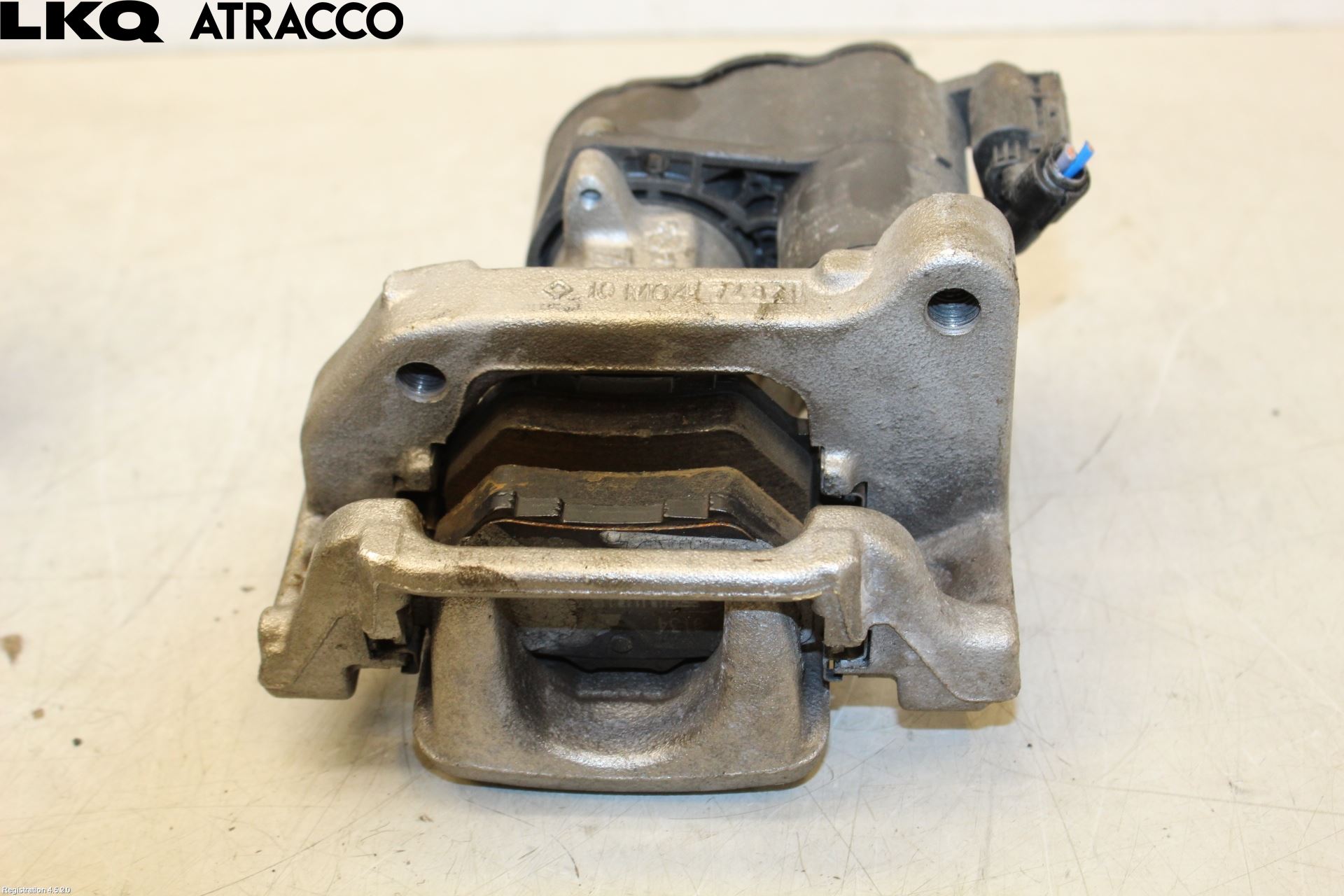 Opel CORSA F, CORSA-E 20- Bromsok Bak Vänster