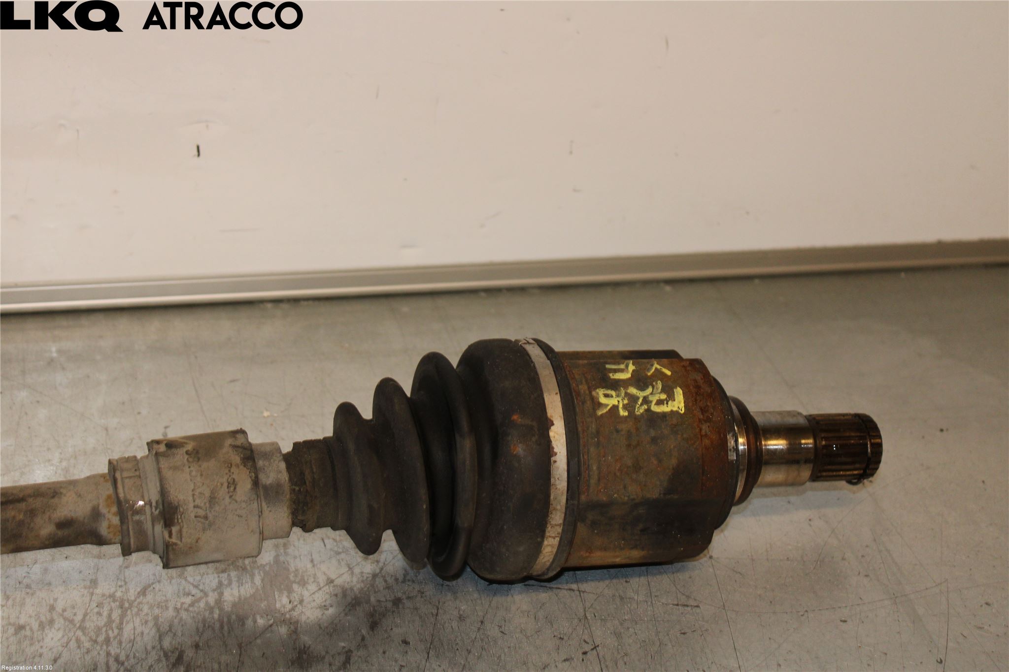 Mitsubishi OUTLANDER 07-12 Drivaxel Fram Vänster