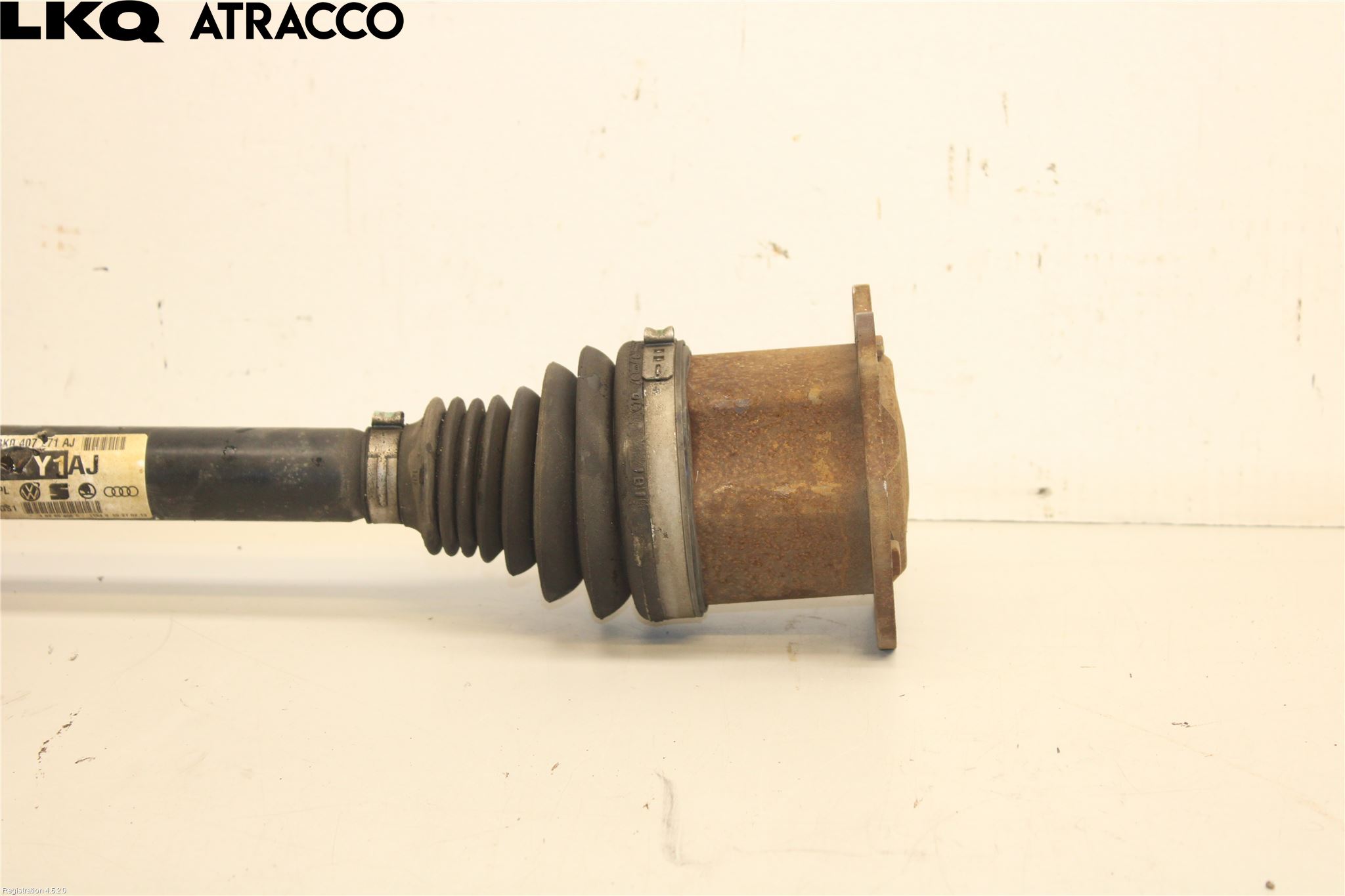Audi A4/S4 08-11 Drivaxel Fram Vänster