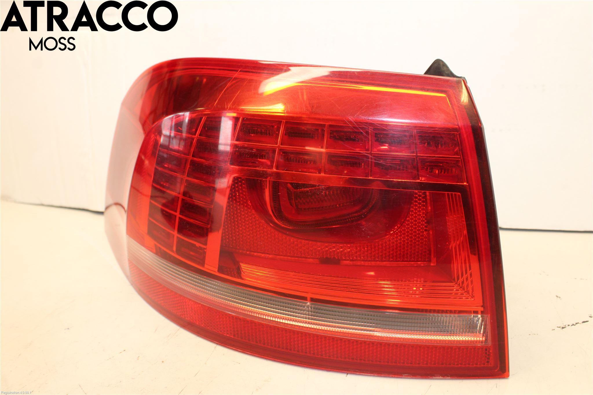 Volkswagen VW PASSAT 11-14 Bakljus Vänster