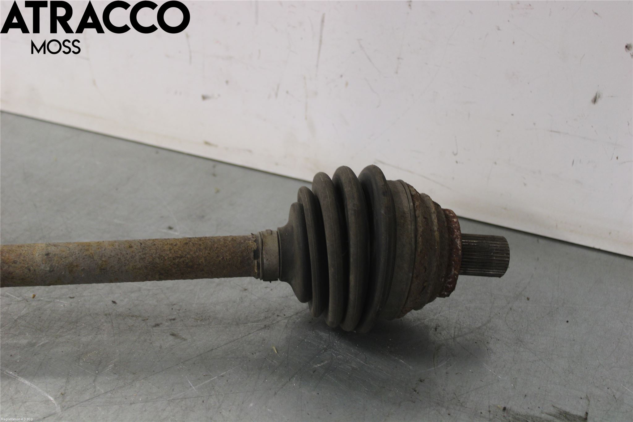 Volkswagen VW GOLF V 04-09 Drivaxel Bak Vänster
