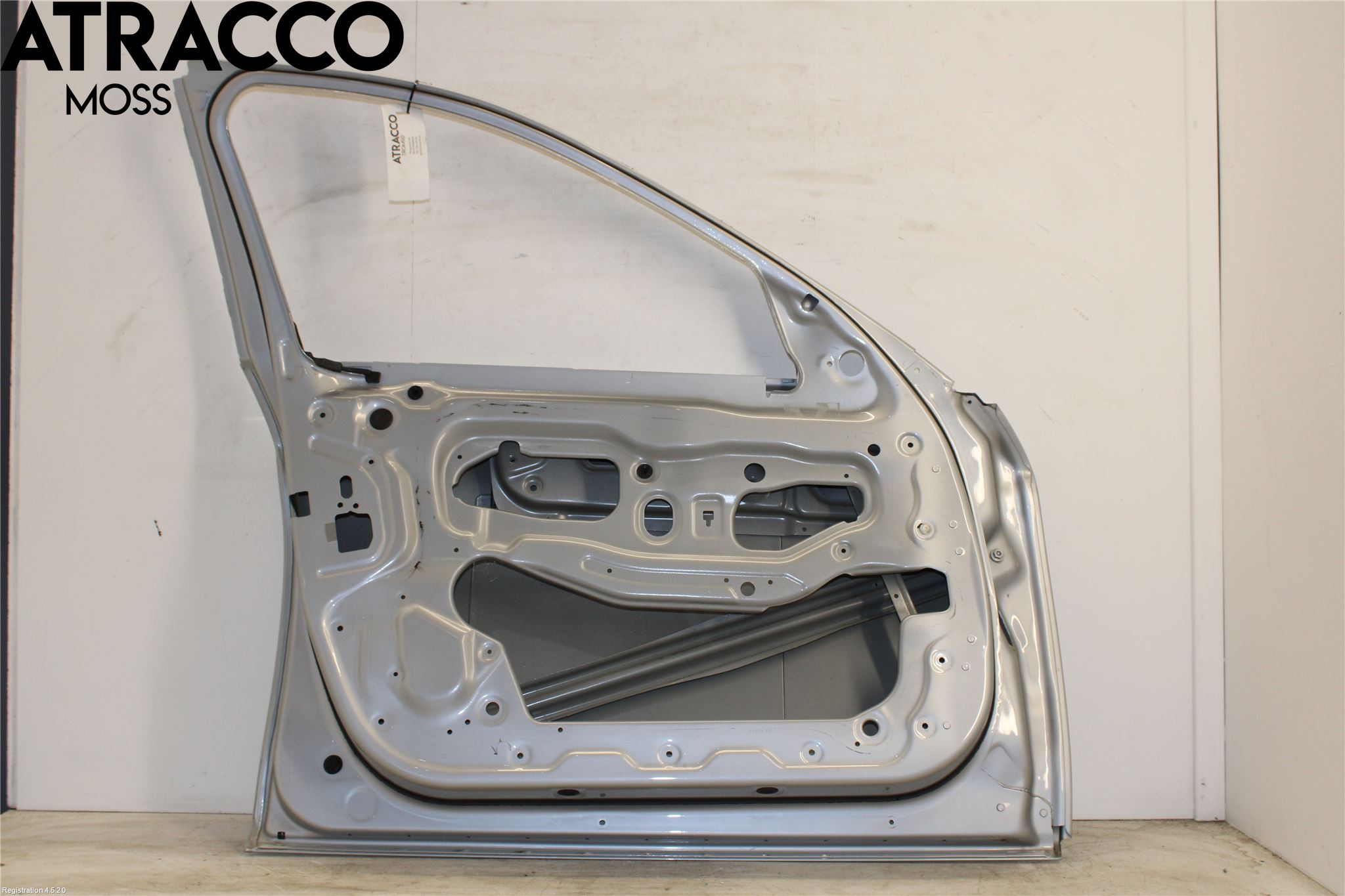 BMW 5 F10/F11/F18 09-17 Dörr Fram Vänster
