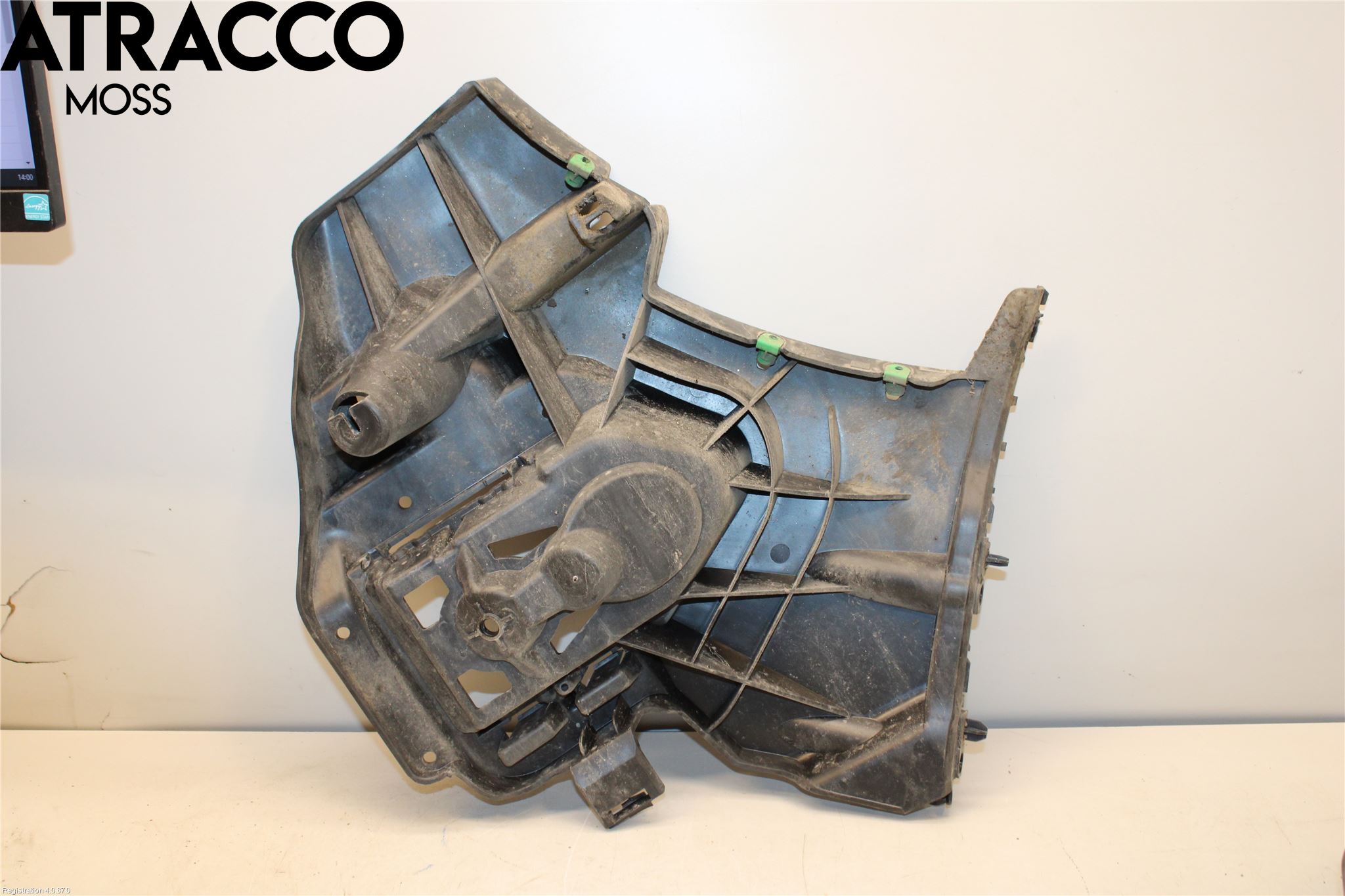 Volvo V40 12-19 Stötfångarbärjärn Bak