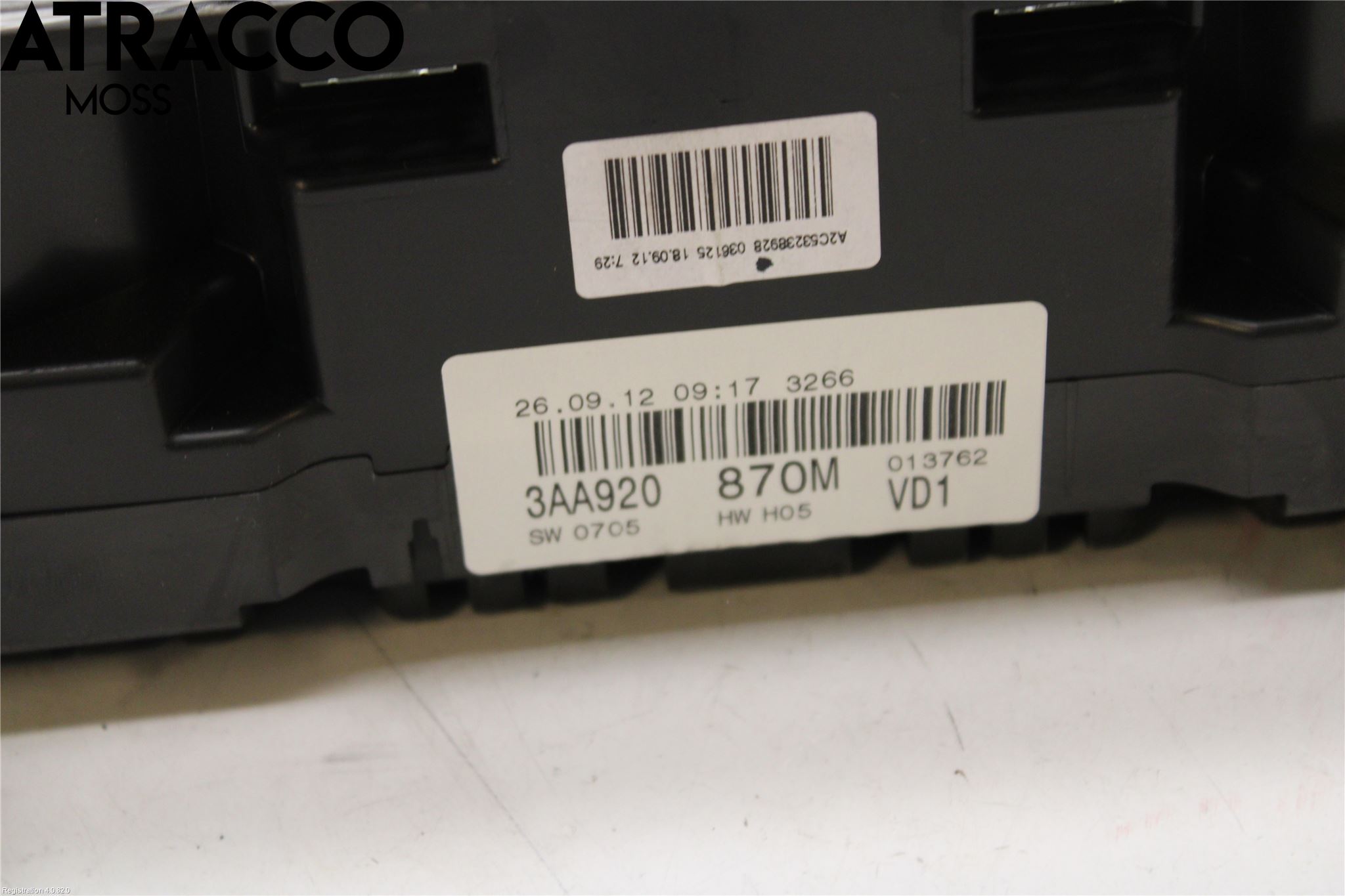 Volkswagen VW PASSAT 11-14 Instrument Komb