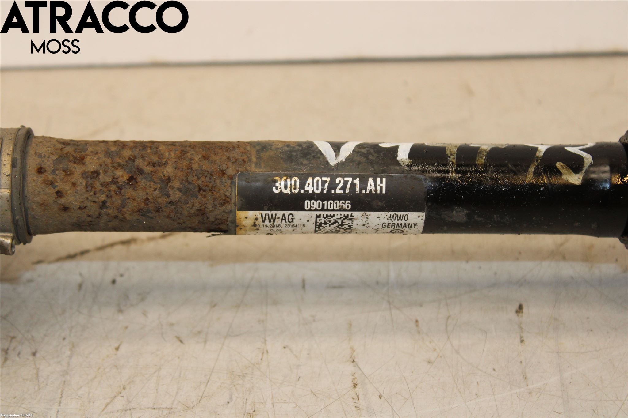 Volkswagen VW TOURAN 16- Drivaxel Fram Vänster