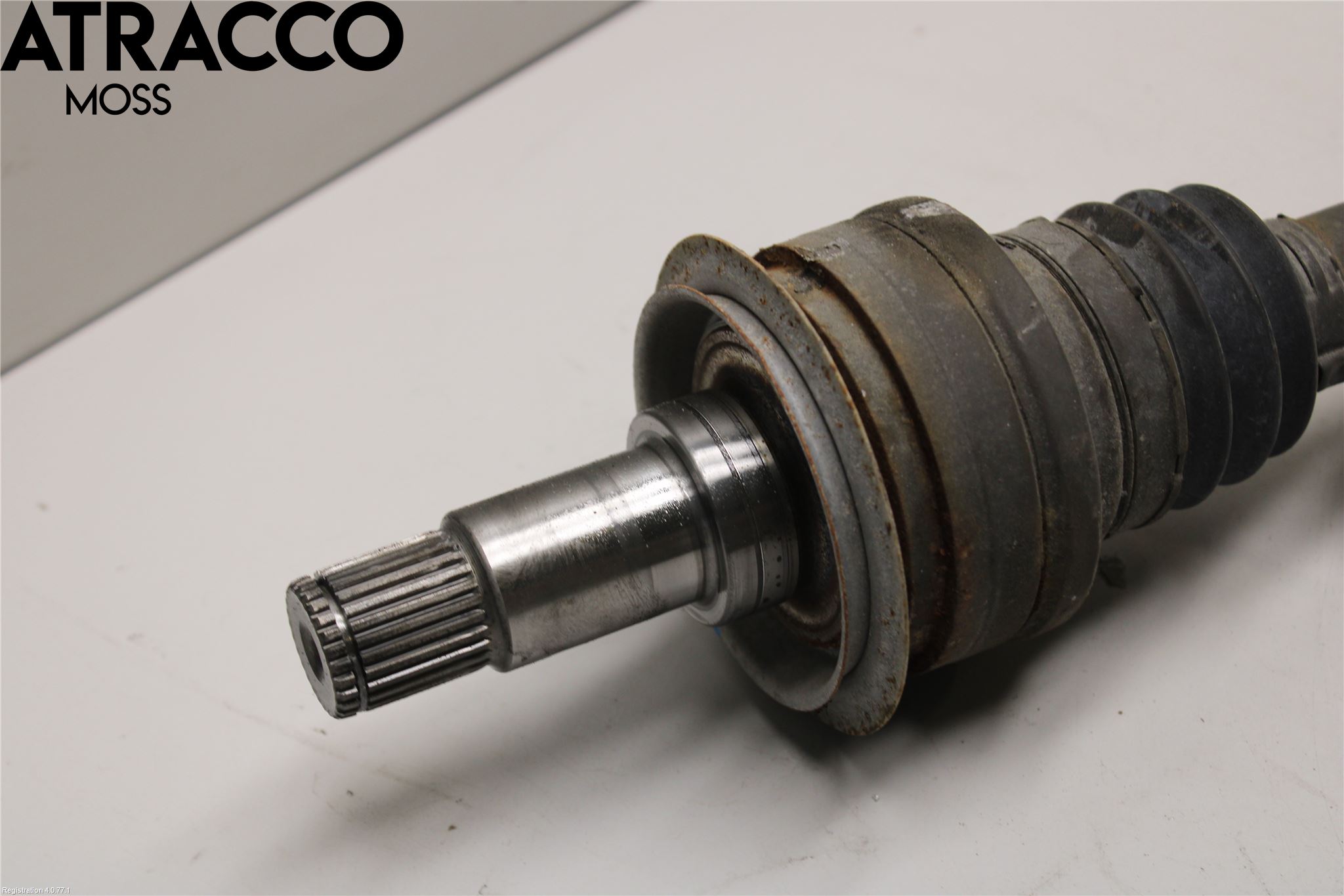 Mercedes-Benz MB C-KLASS (W205) 14-21 Drivaxel Bak Höger