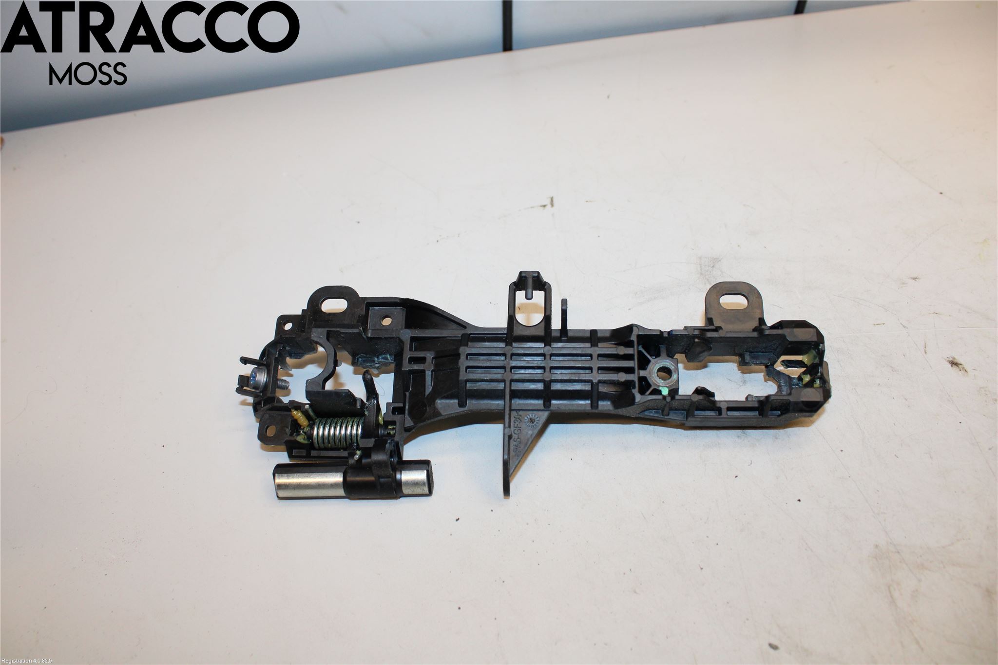 Toyota YARIS XP130 12-14 Dörrhandtag Yttre Hö