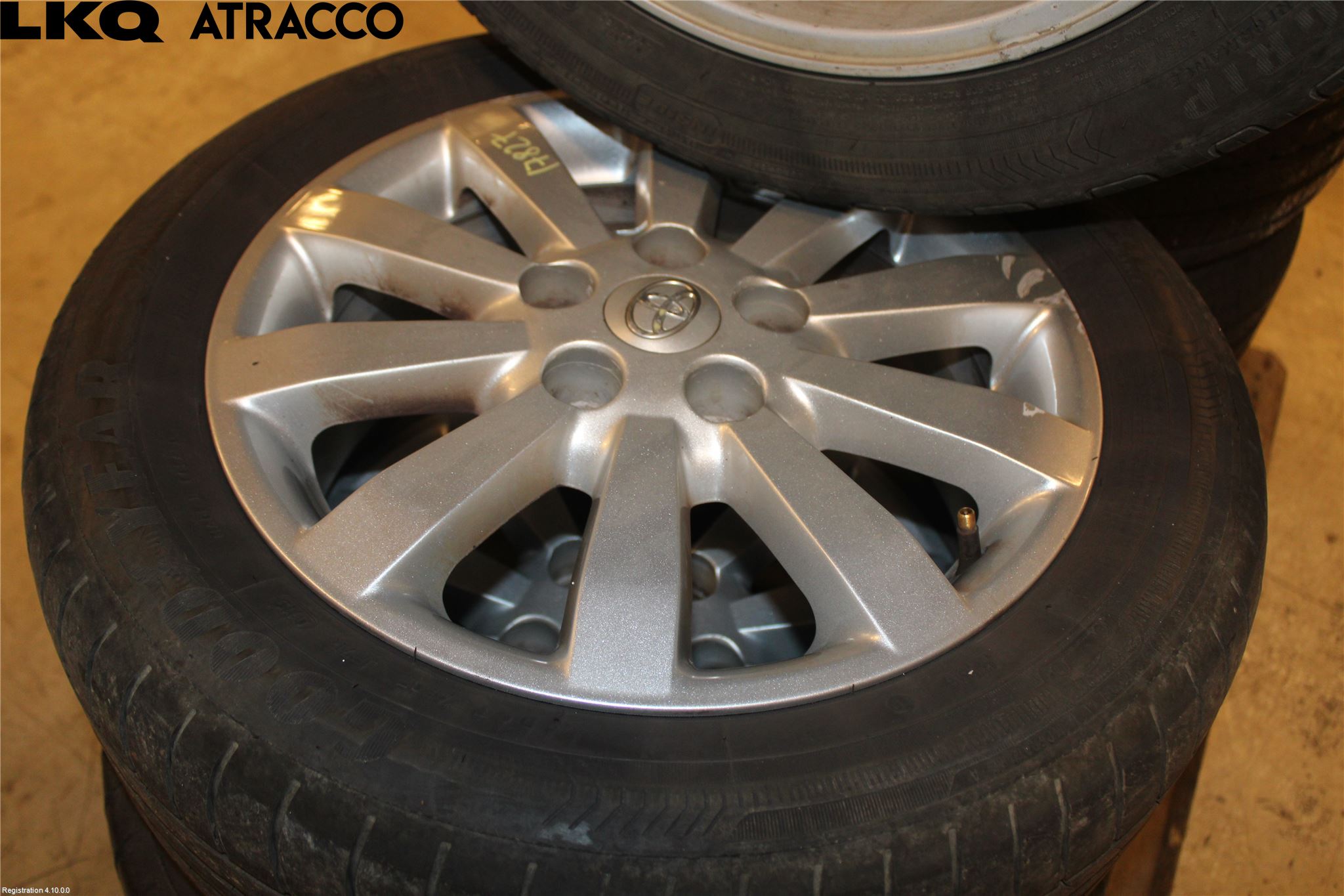 Toyota AURIS 10-12 Sommardäck Alumfälg 4St