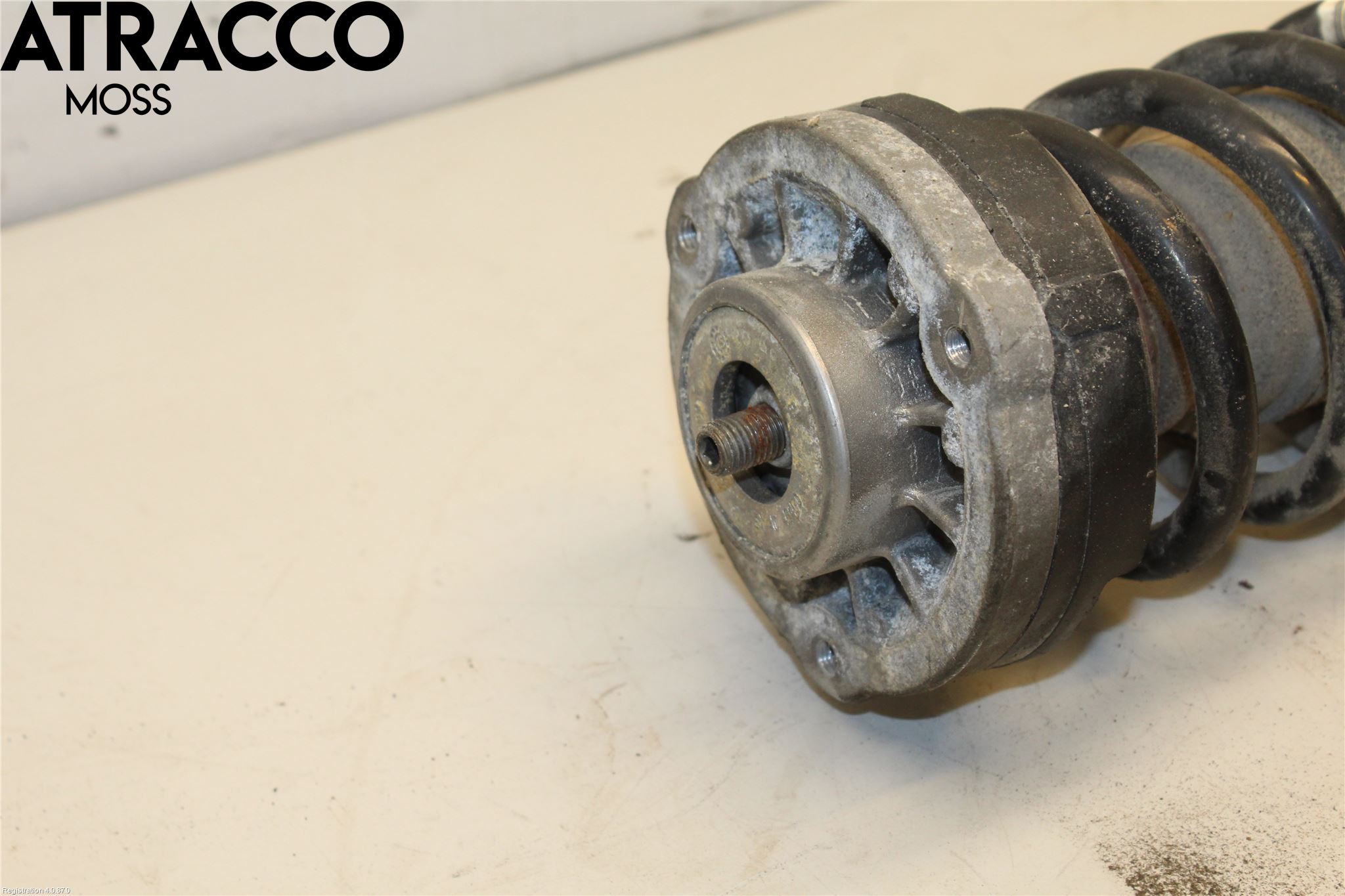 BMW 5 F10/F11/F18 09-17 Fjäderben Fram Höger