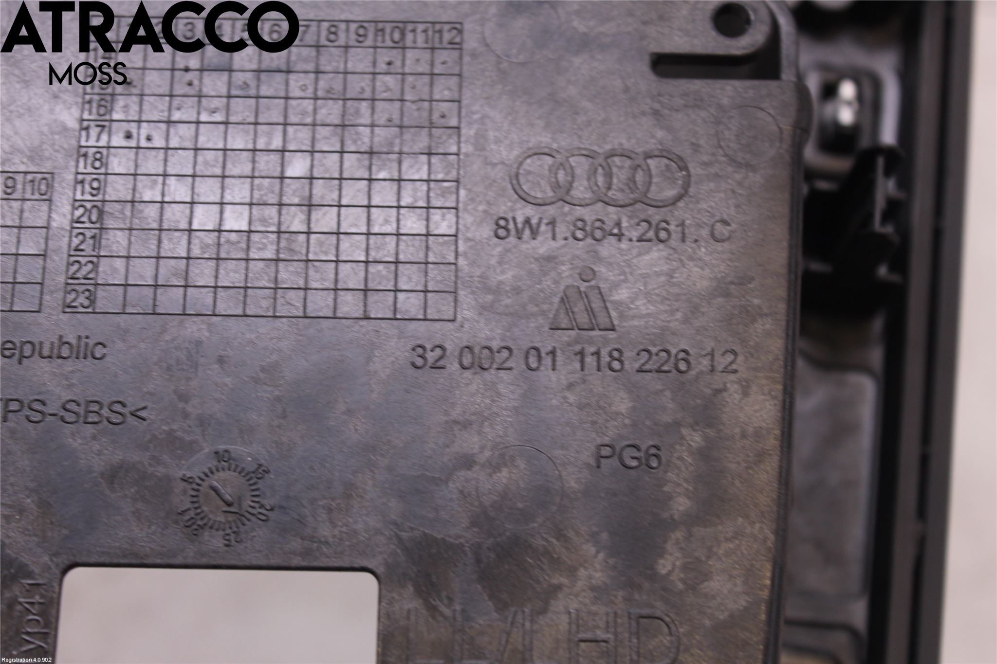 Audi A4 12-15 Instrumentkonsoll Golv