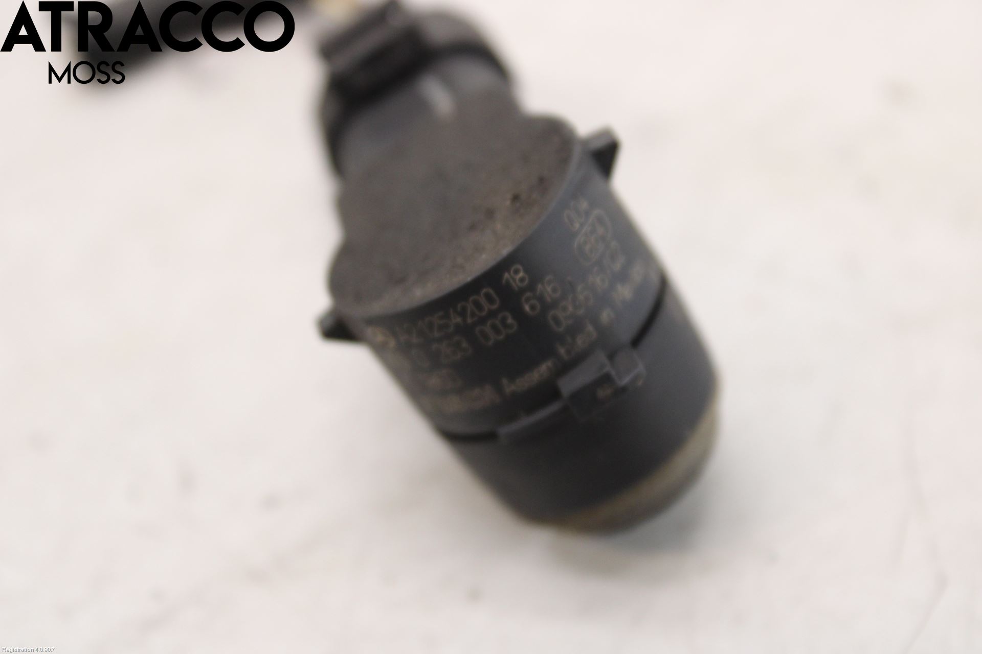 Mercedes-Benz MB E-KLASS (W212) 09-16 Parkeringshjälp Frontsensor