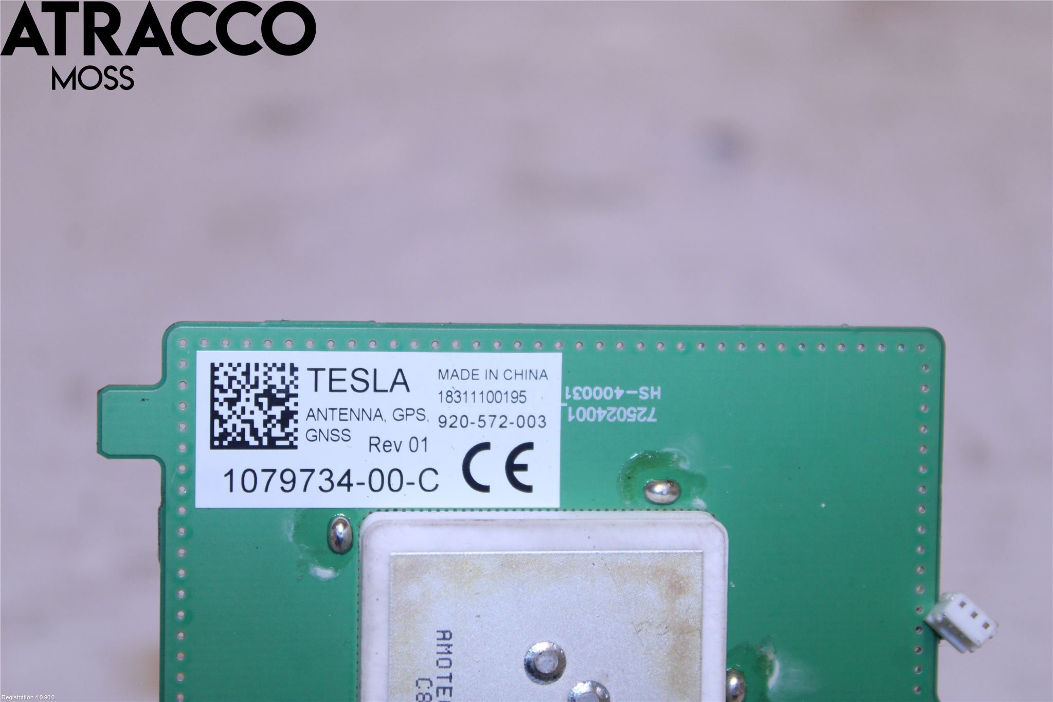 Tesla MODEL 3 17- Antenn