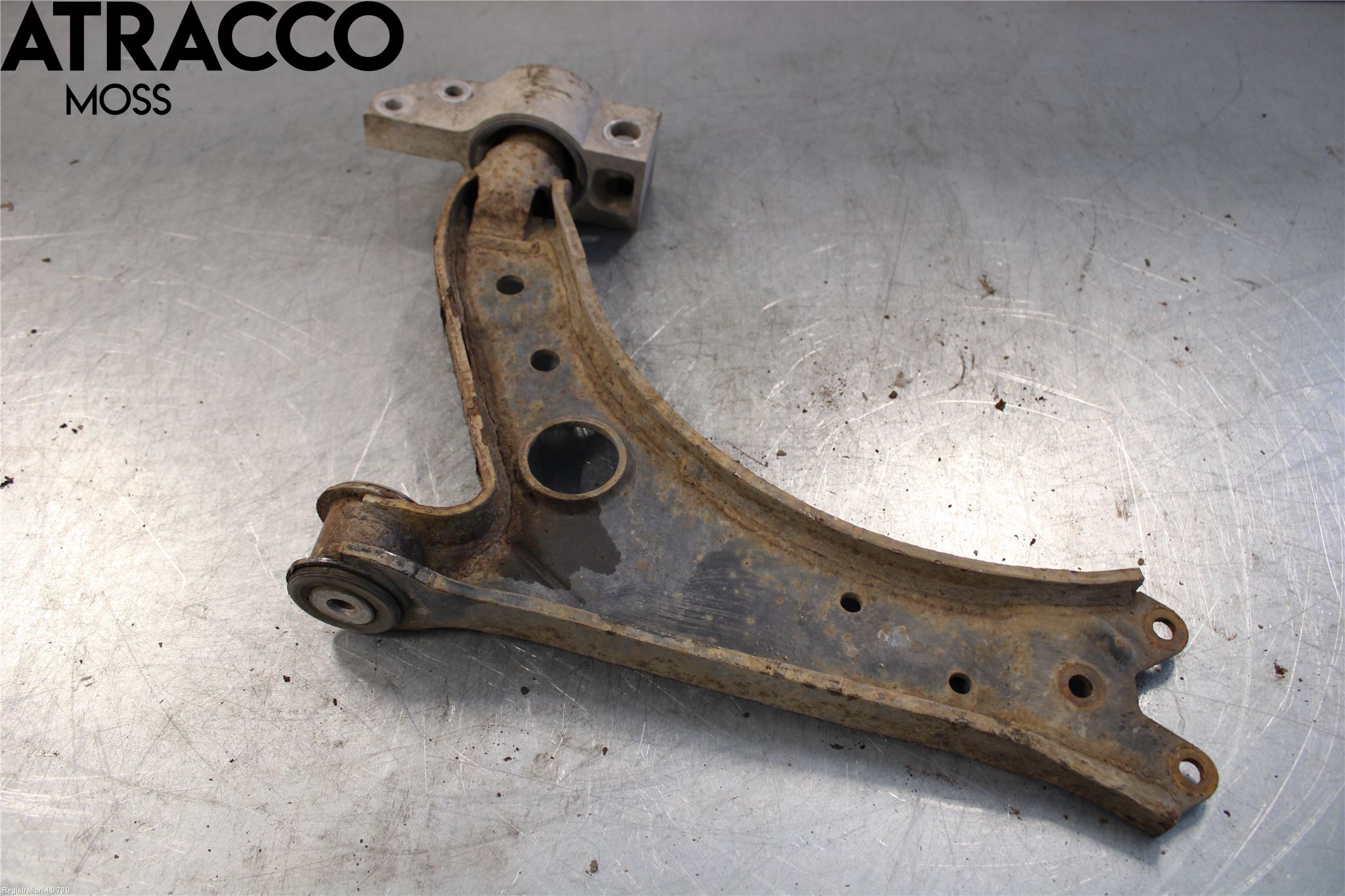 Volkswagen VW GOLF PLUS/CROSS GOLF 04-14 Bärarm Fram Undre Hö