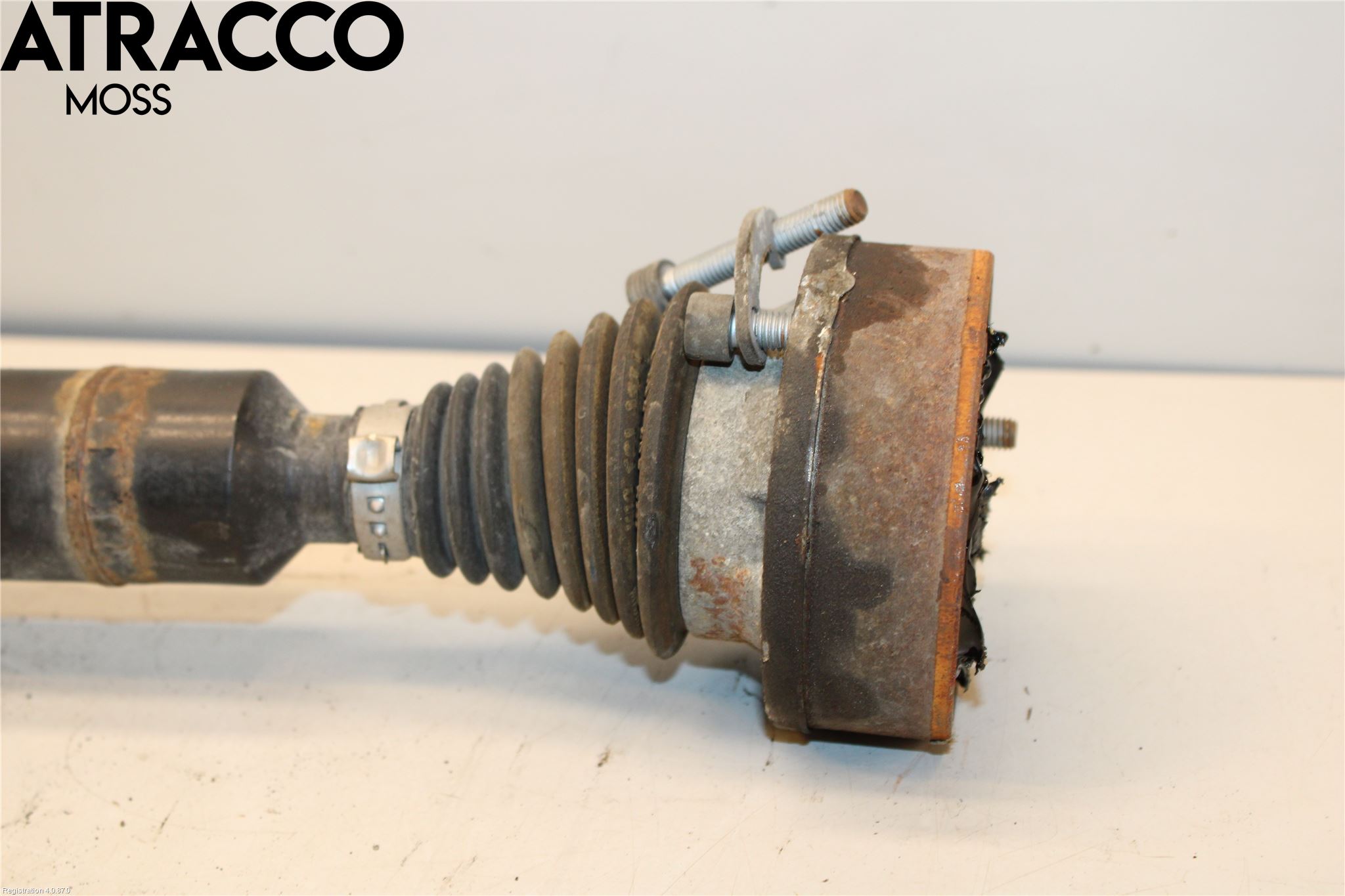 Volkswagen VW GOLF VI 09-13 Drivaxel Fram Höger