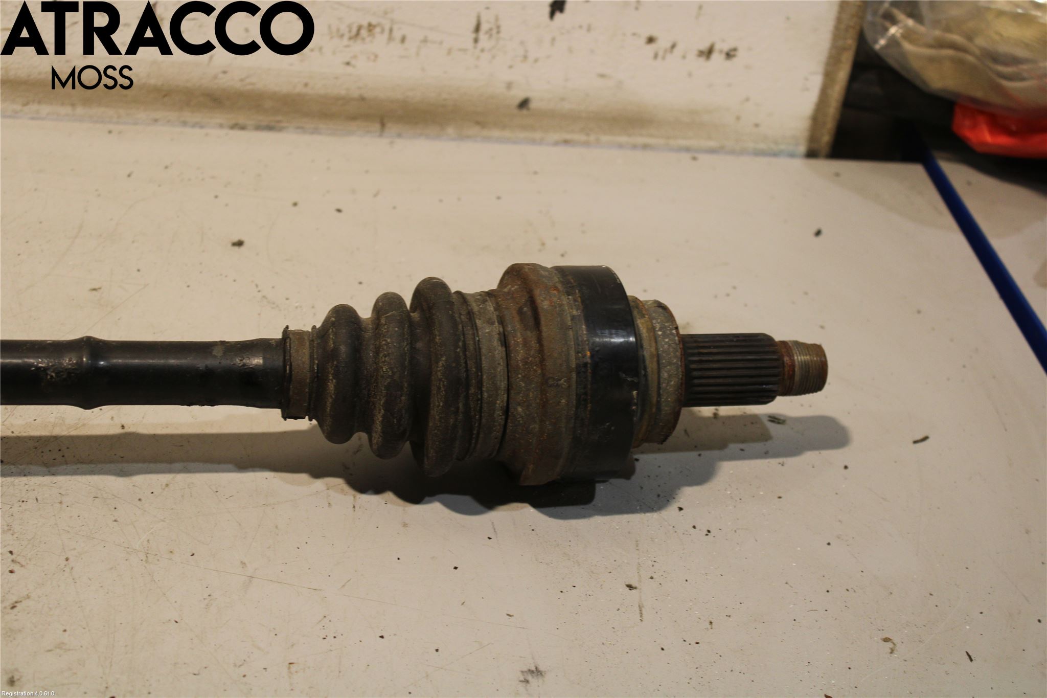 BMW 3 F30/F31/F80 12-19 Drivaxel Bak Vänster
