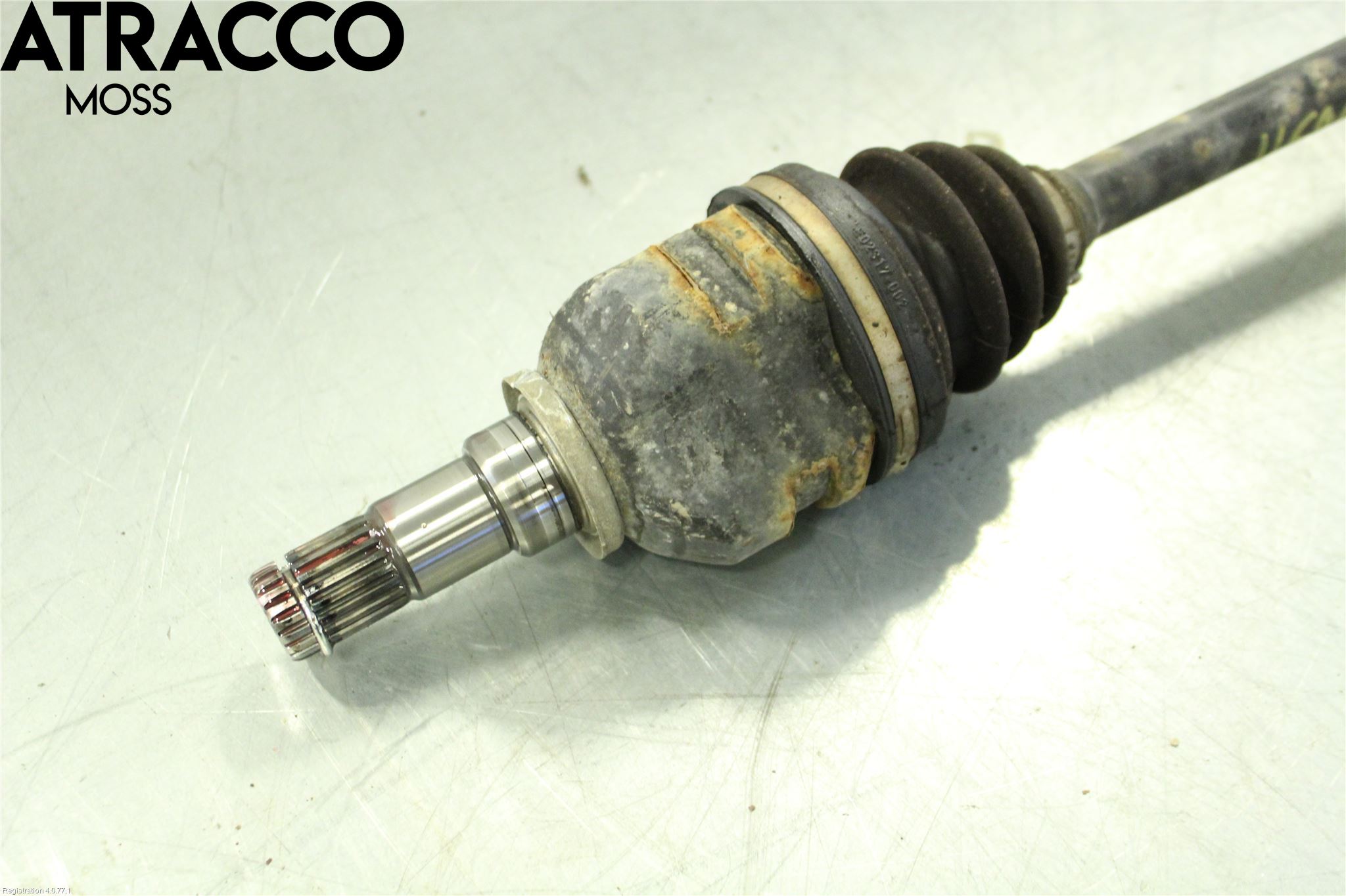 Toyota YARIS XP130 12-14 Drivaxel Fram Vänster