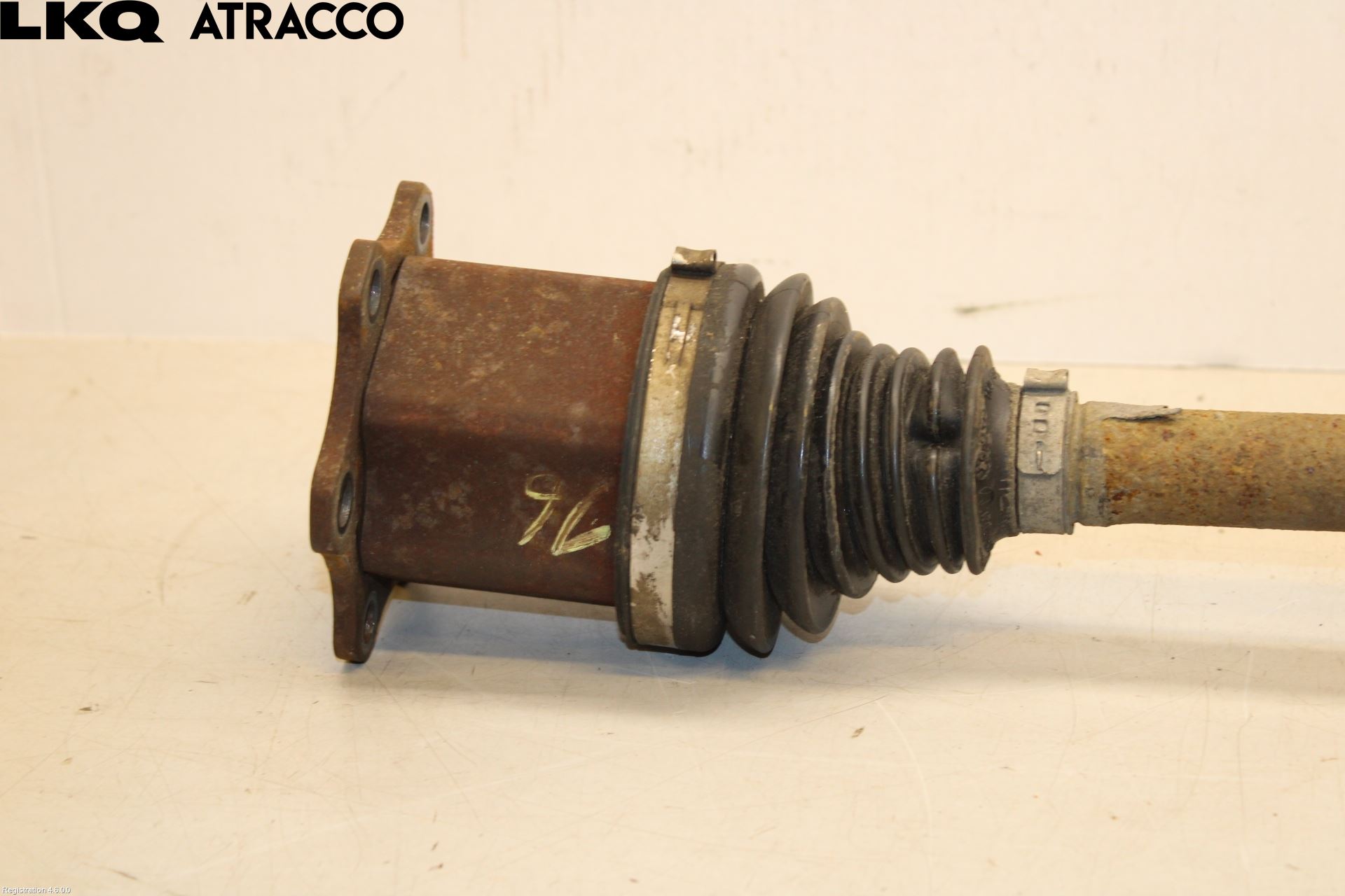 Skoda SUPERB 16-24 Drivaxel Fram Vänster