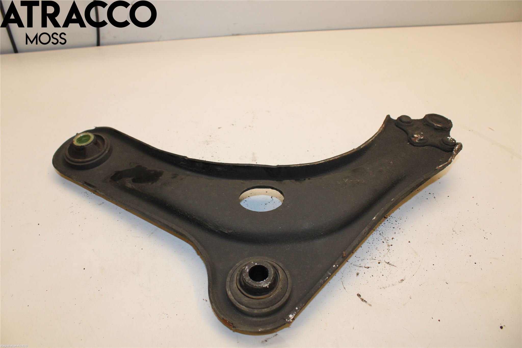 Peugeot 208 12-15 Bärarm Fram Undre Hö