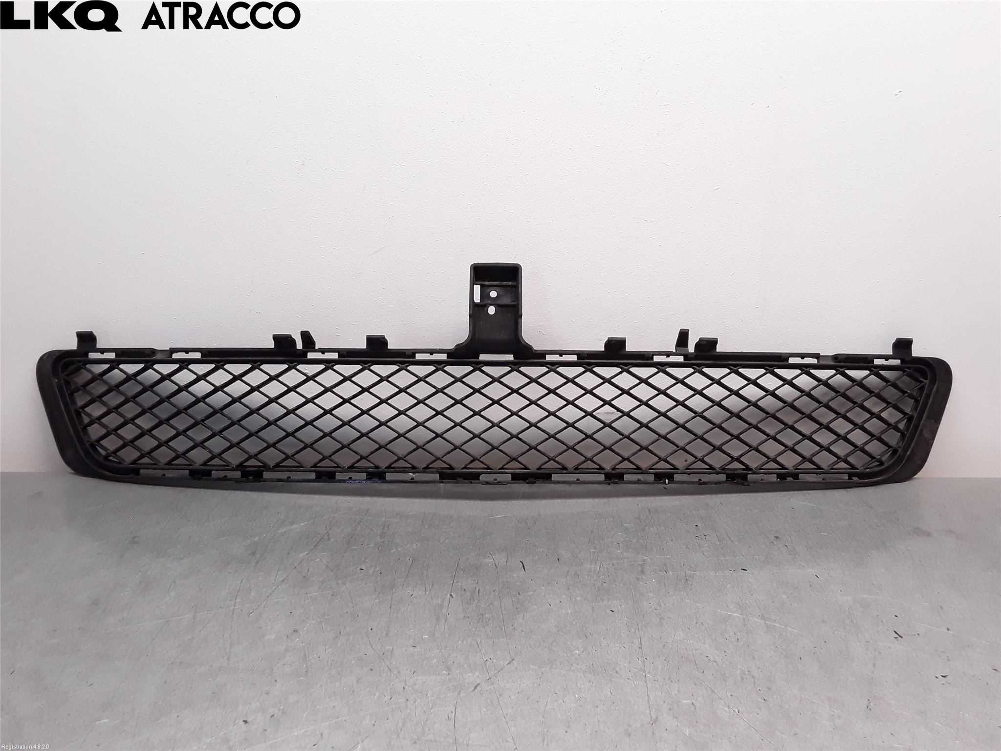Mercedes-Benz MB E-KLASS (W212) 09-16 Grilldel Mitt