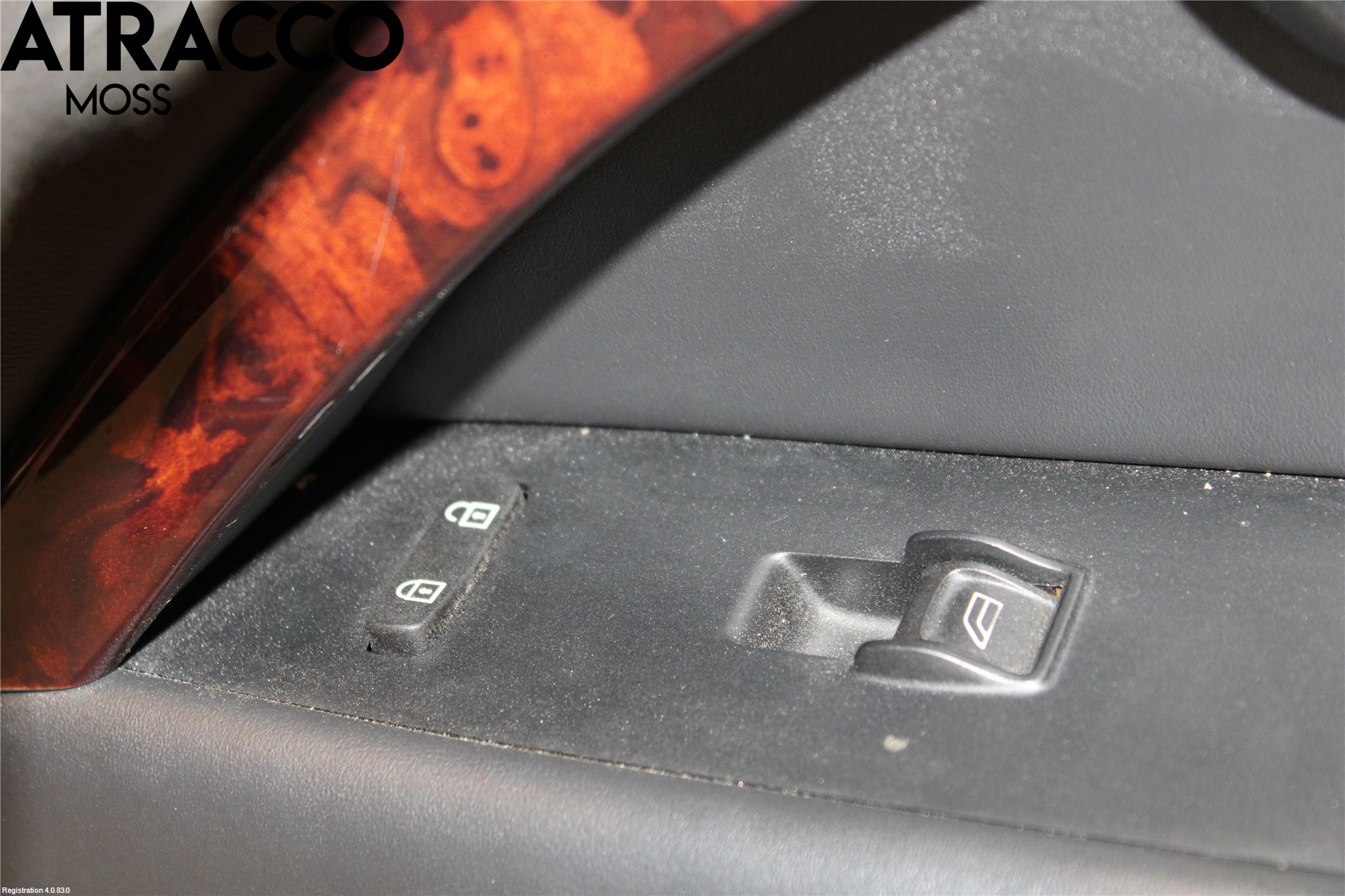 Volvo XC70 08-13 Dörrklädsel Hö