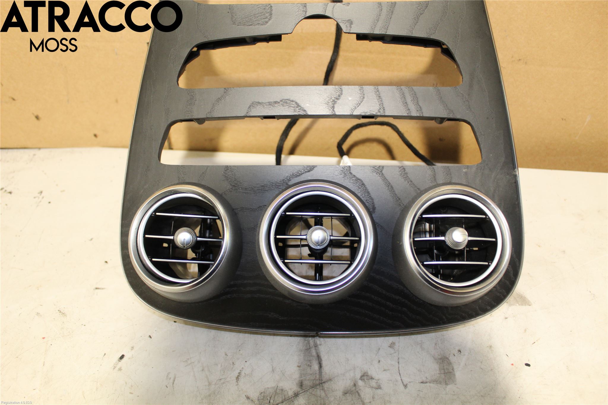 Mercedes-Benz MB C-KLASS (W205) 14-21 Instrumentkonsoll Mitt