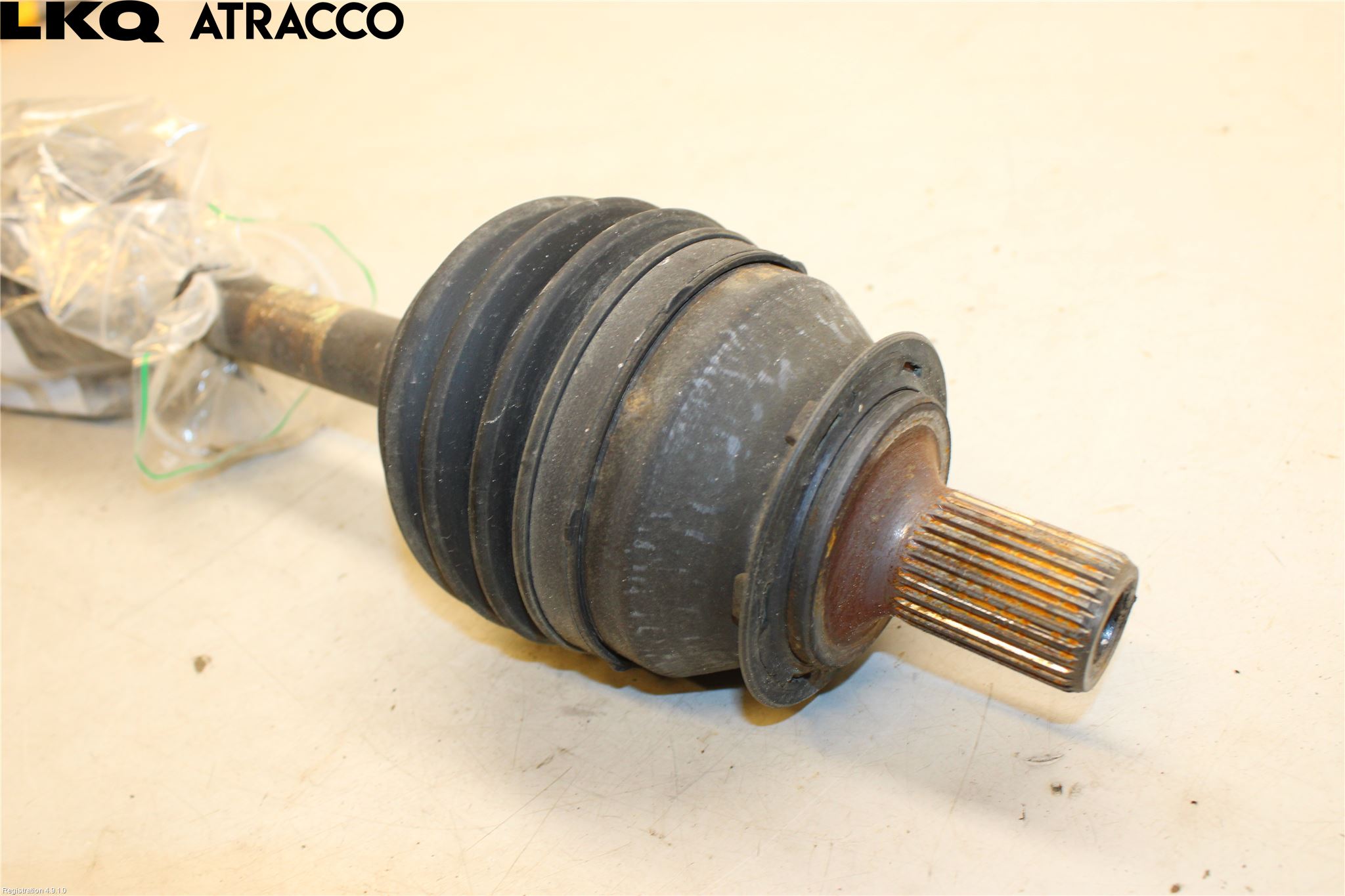 Mercedes-Benz MB GLA-KLASS (X156) 13-20 Drivaxel Fram Vänster