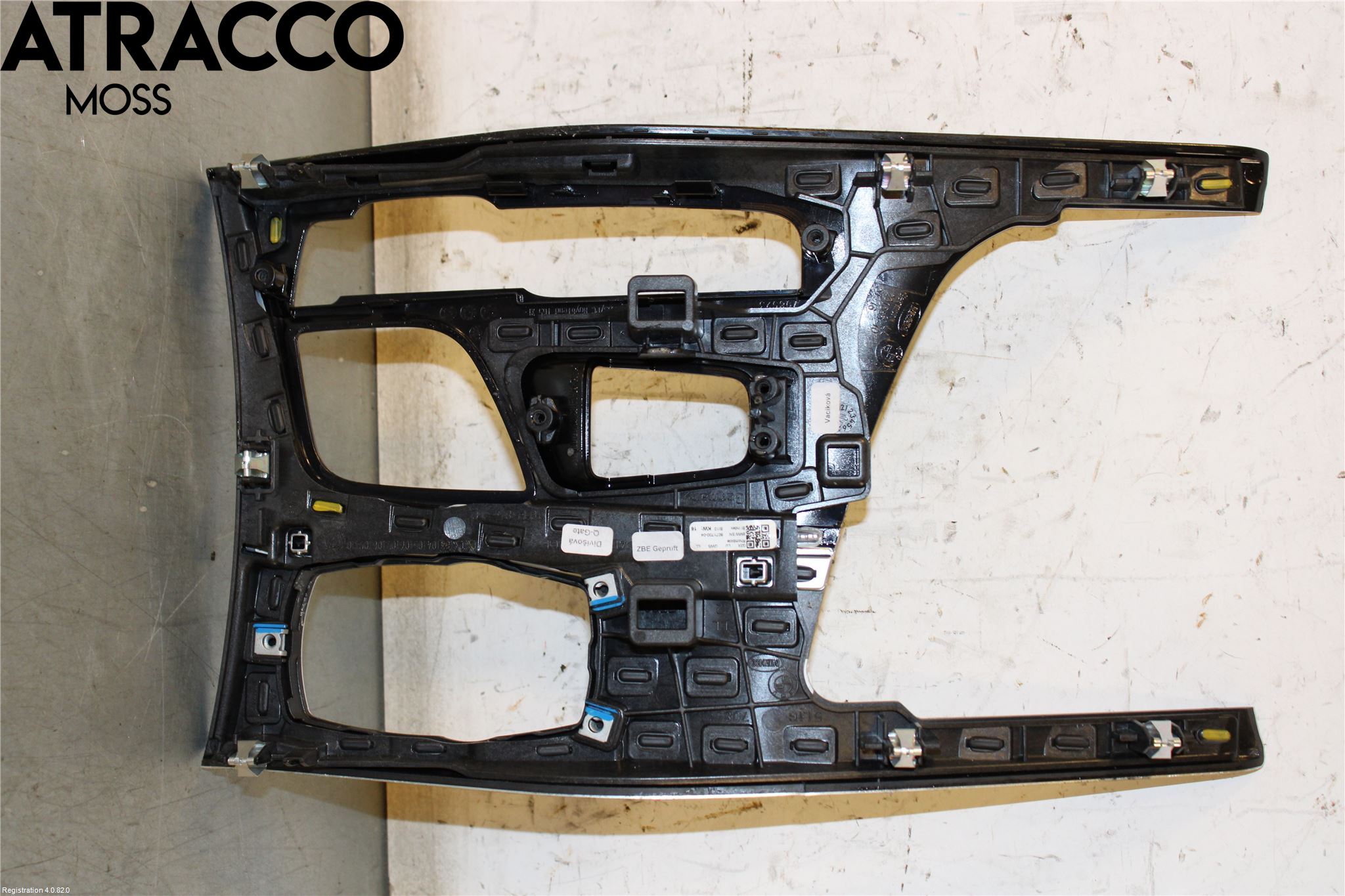 BMW 5 G30/G31/F90 17-23 Instrumentkonsoll Mitt