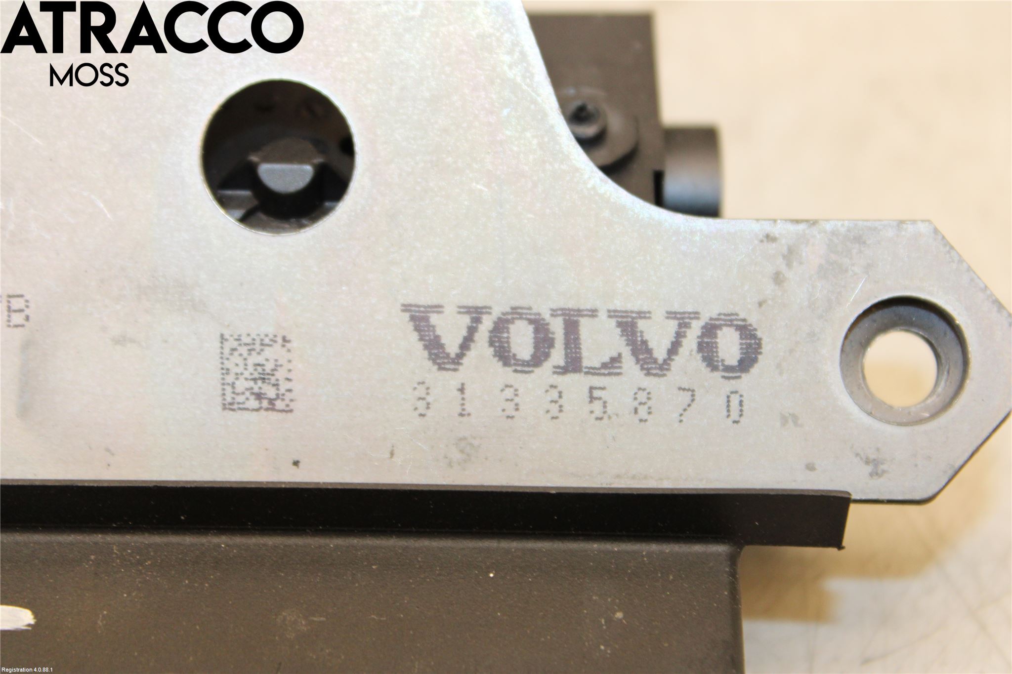 Volvo V40 12-19 Låskista Baklucka