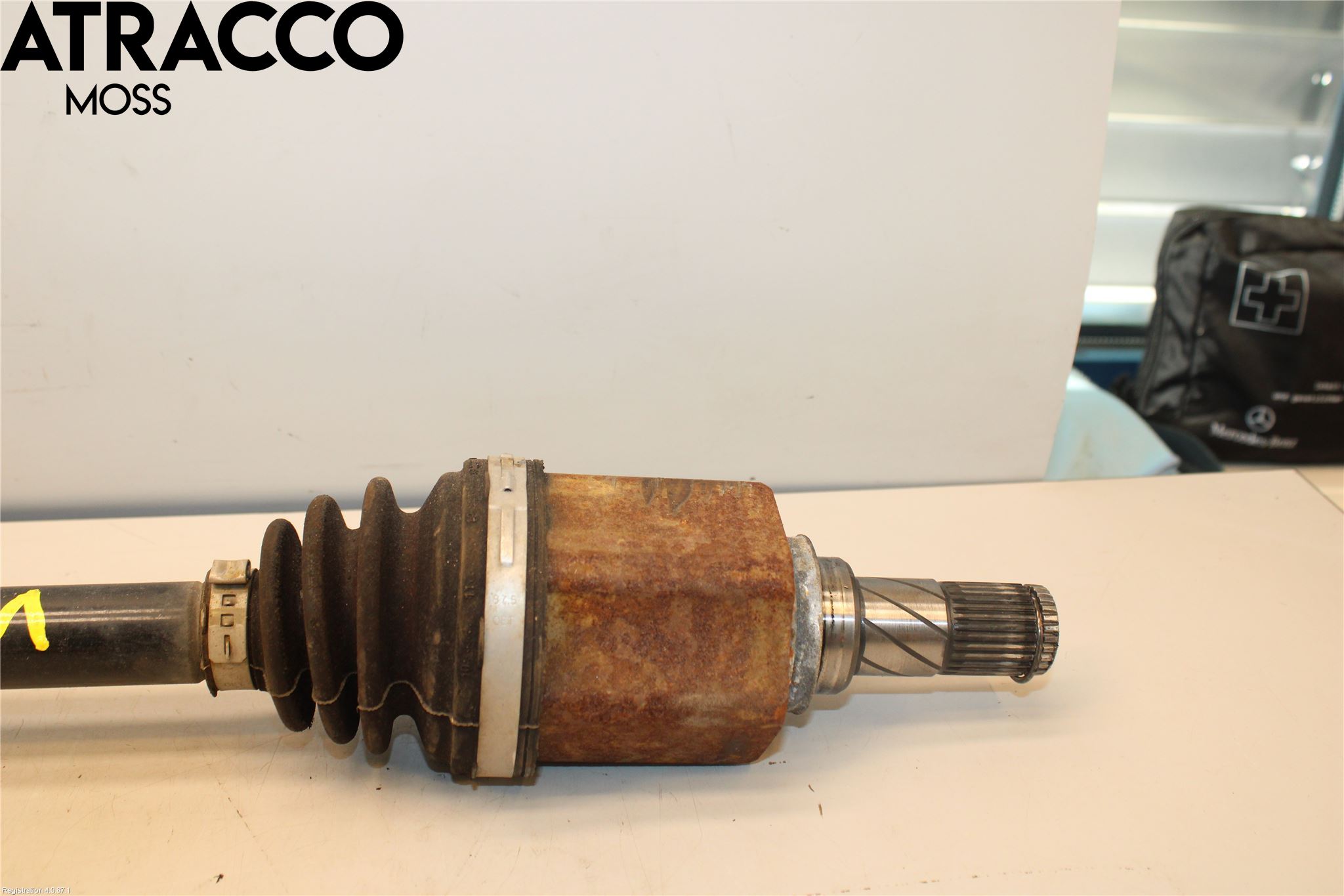 Nissan LEAF 11-17 Drivaxel Fram Vänster
